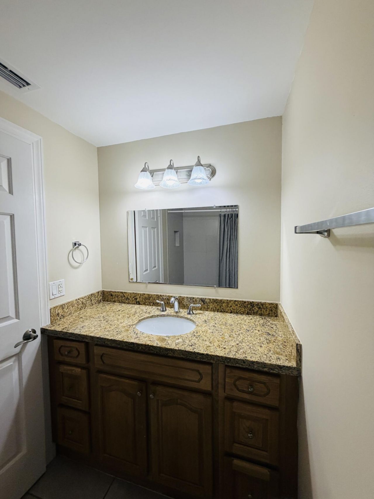 3939 NE 5th Avenue, Unit A206, Boca Raton, FL 33431 Photo