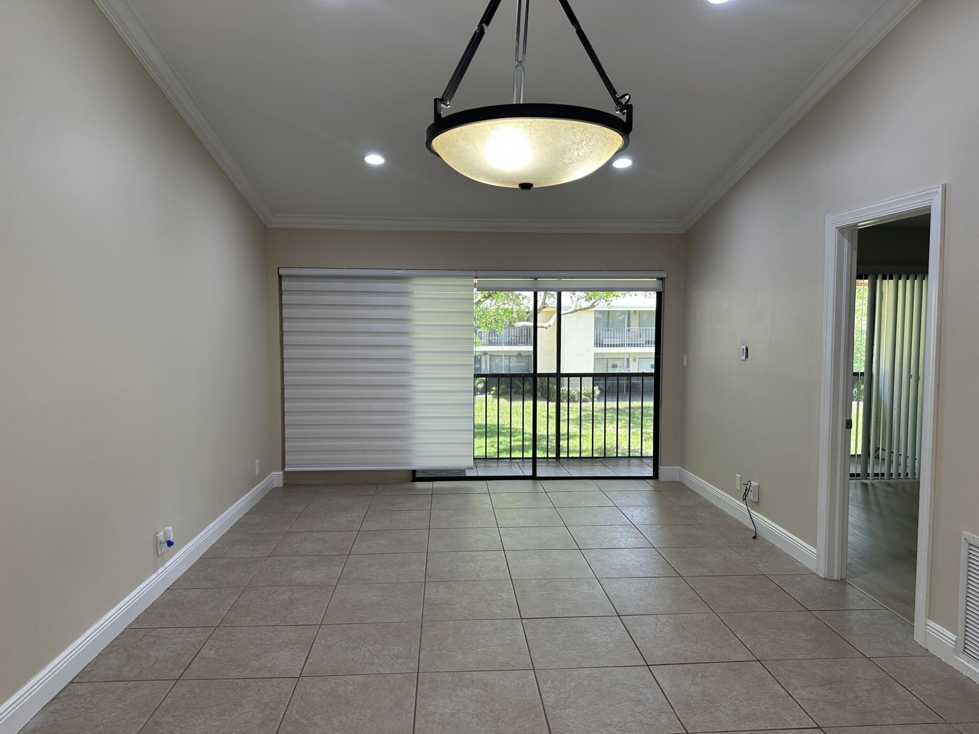 3939 NE 5th Avenue, Unit A206, Boca Raton, FL 33431 Photo