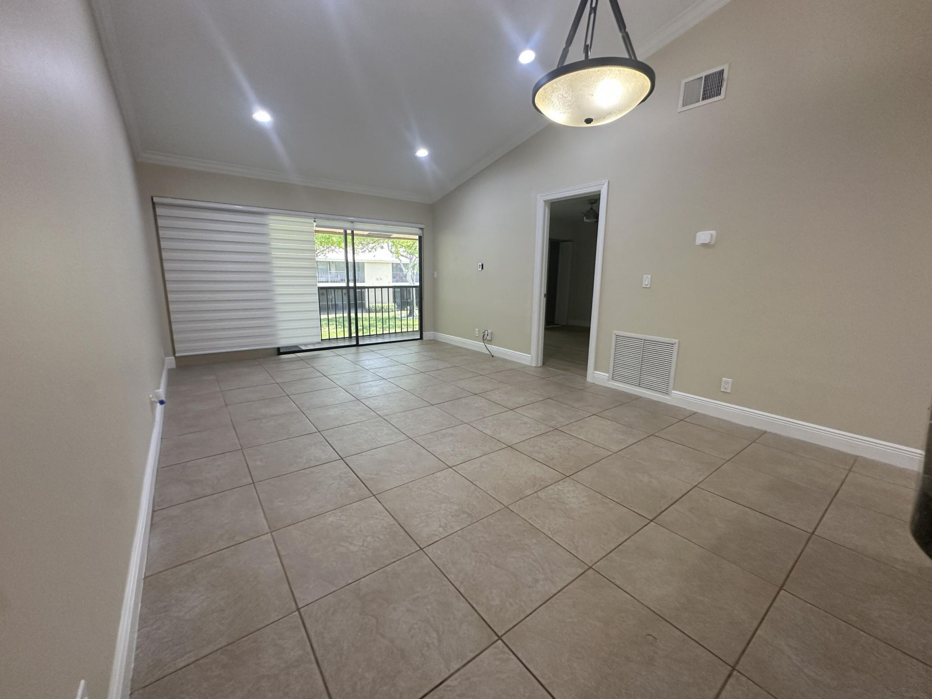 3939 NE 5th Avenue, Unit A206, Boca Raton, FL 33431 Photo