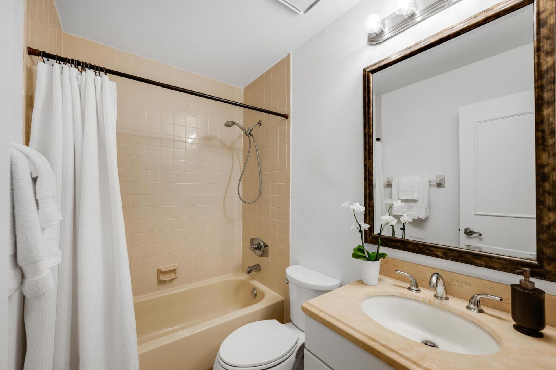 547 NE 7th Avenue, Unit 3a, Fort Lauderdale, FL 33301 Photo