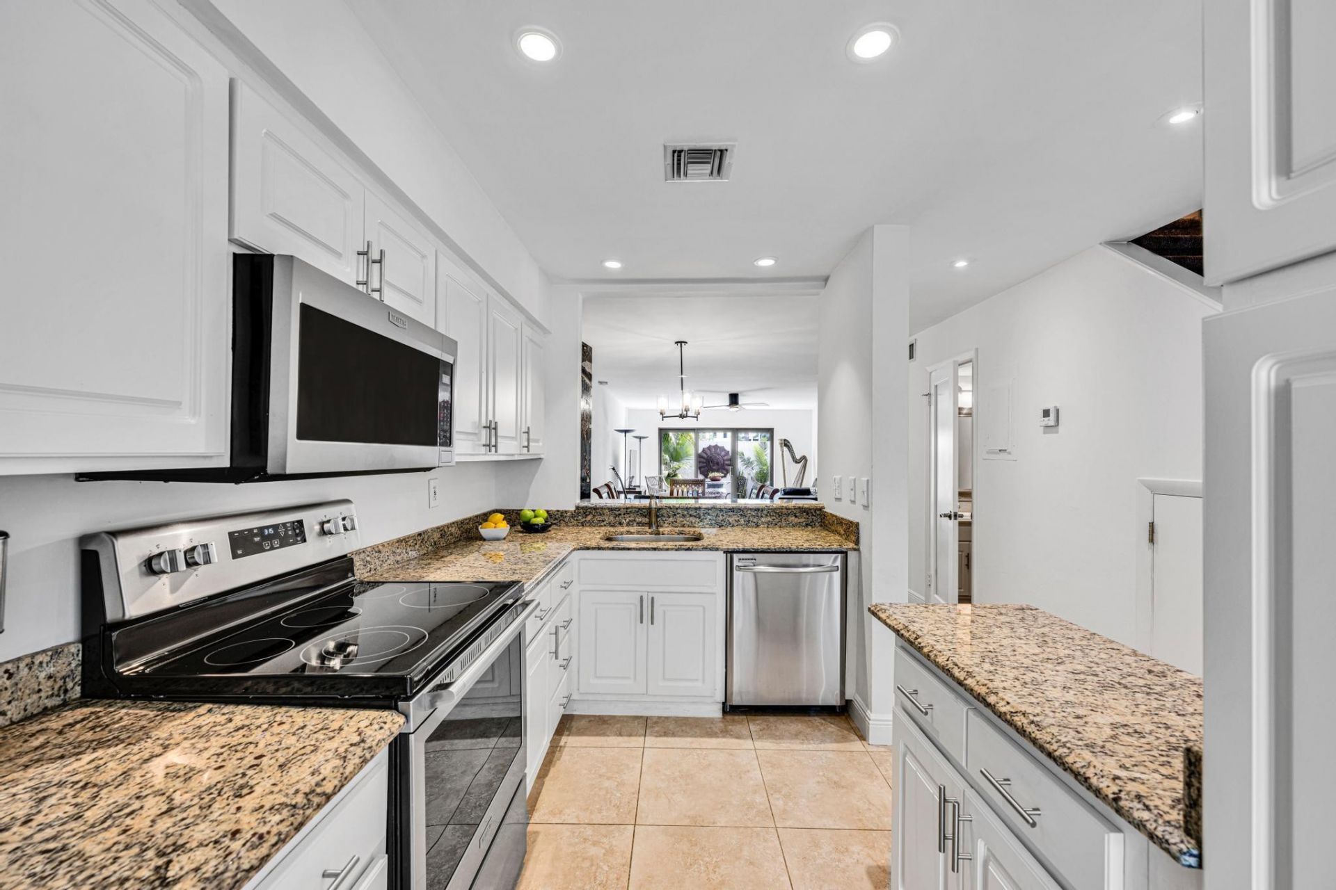 547 NE 7th Avenue, Unit 3a, Fort Lauderdale, FL 33301 Photo