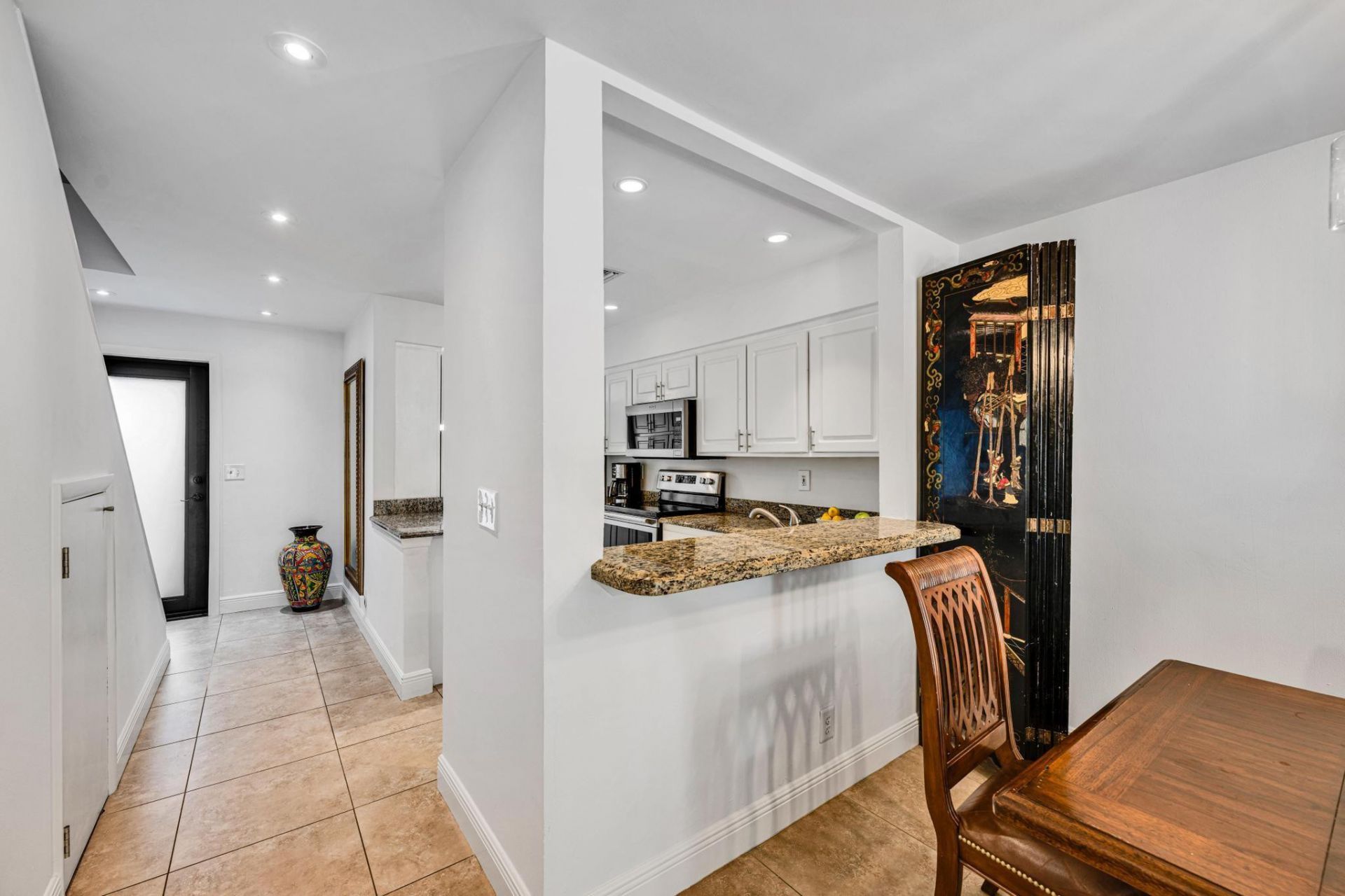 547 NE 7th Avenue, Unit 3a, Fort Lauderdale, FL 33301 Photo