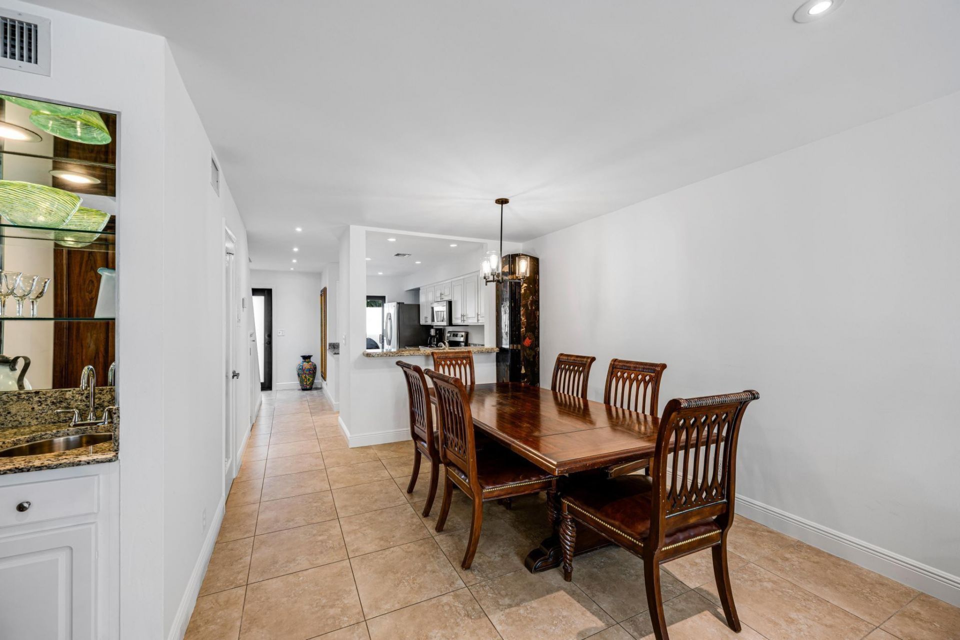 547 NE 7th Avenue, Unit 3a, Fort Lauderdale, FL 33301 Photo