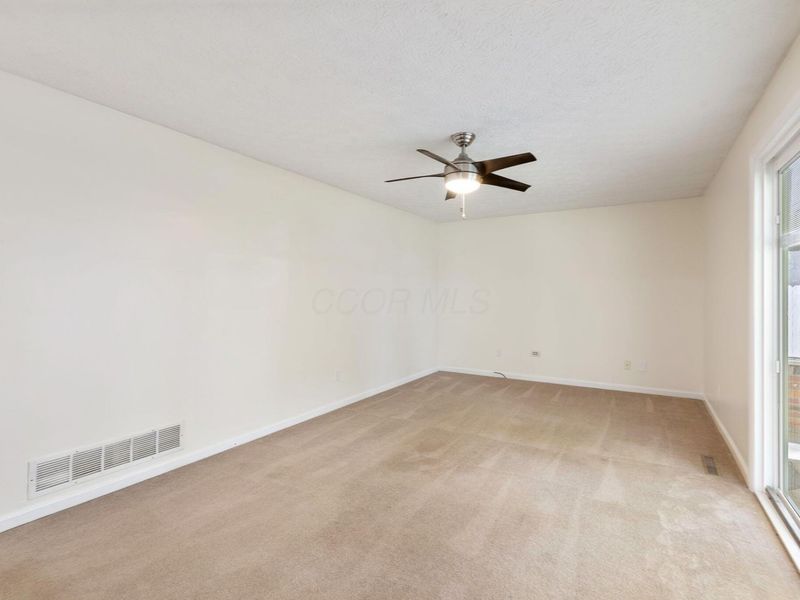 6553 Skywae Drive, Columbus, OH 43229 Photo 13