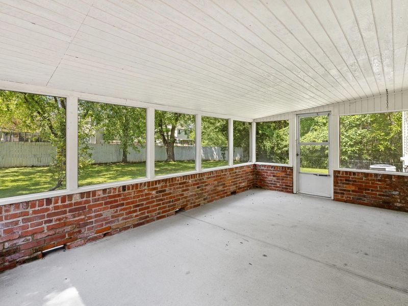 6553 Skywae Drive, Columbus, OH 43229 Photo 16