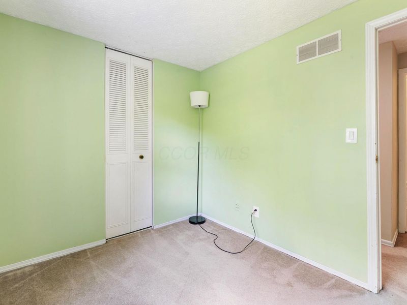 6553 Skywae Drive, Columbus, OH 43229 Photo 23