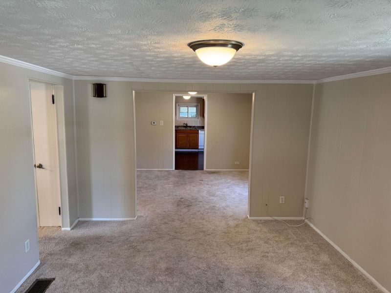 539 Erickson Avenue, Columbus, OH 43213 Photo 4