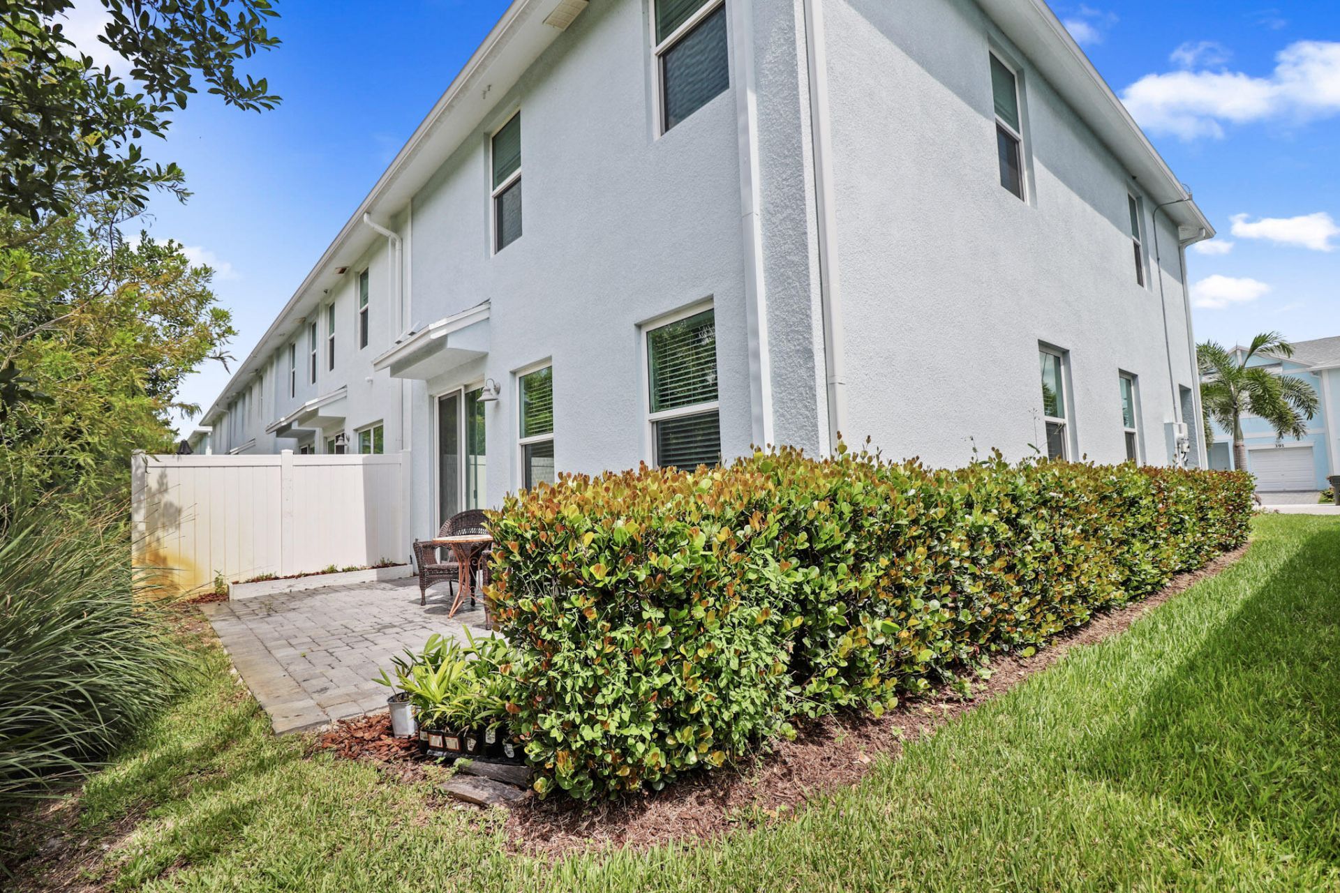 384 SE Sea Hunt Way, Stuart, FL 34994 Photo