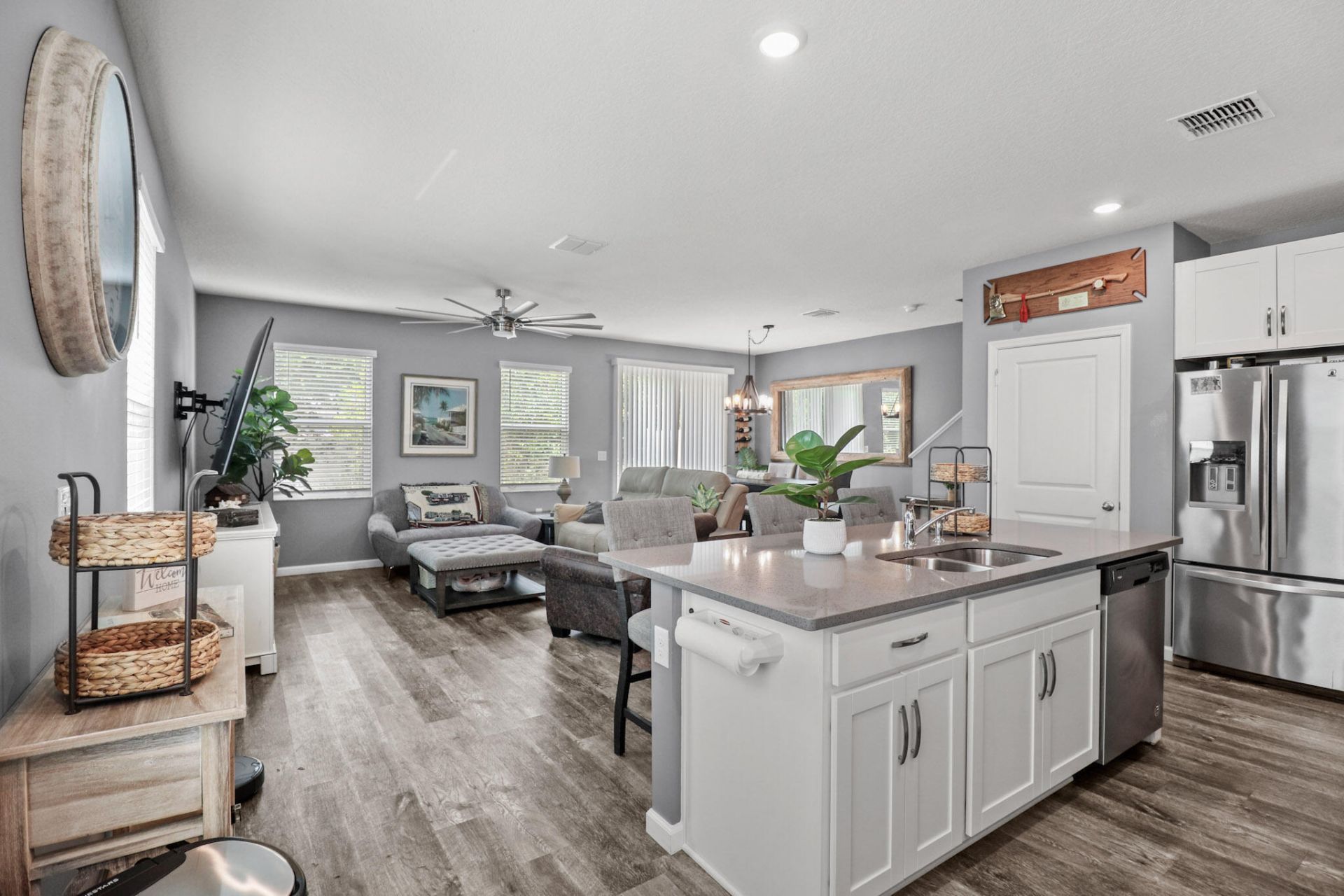 384 SE Sea Hunt Way, Stuart, FL 34994 Photo