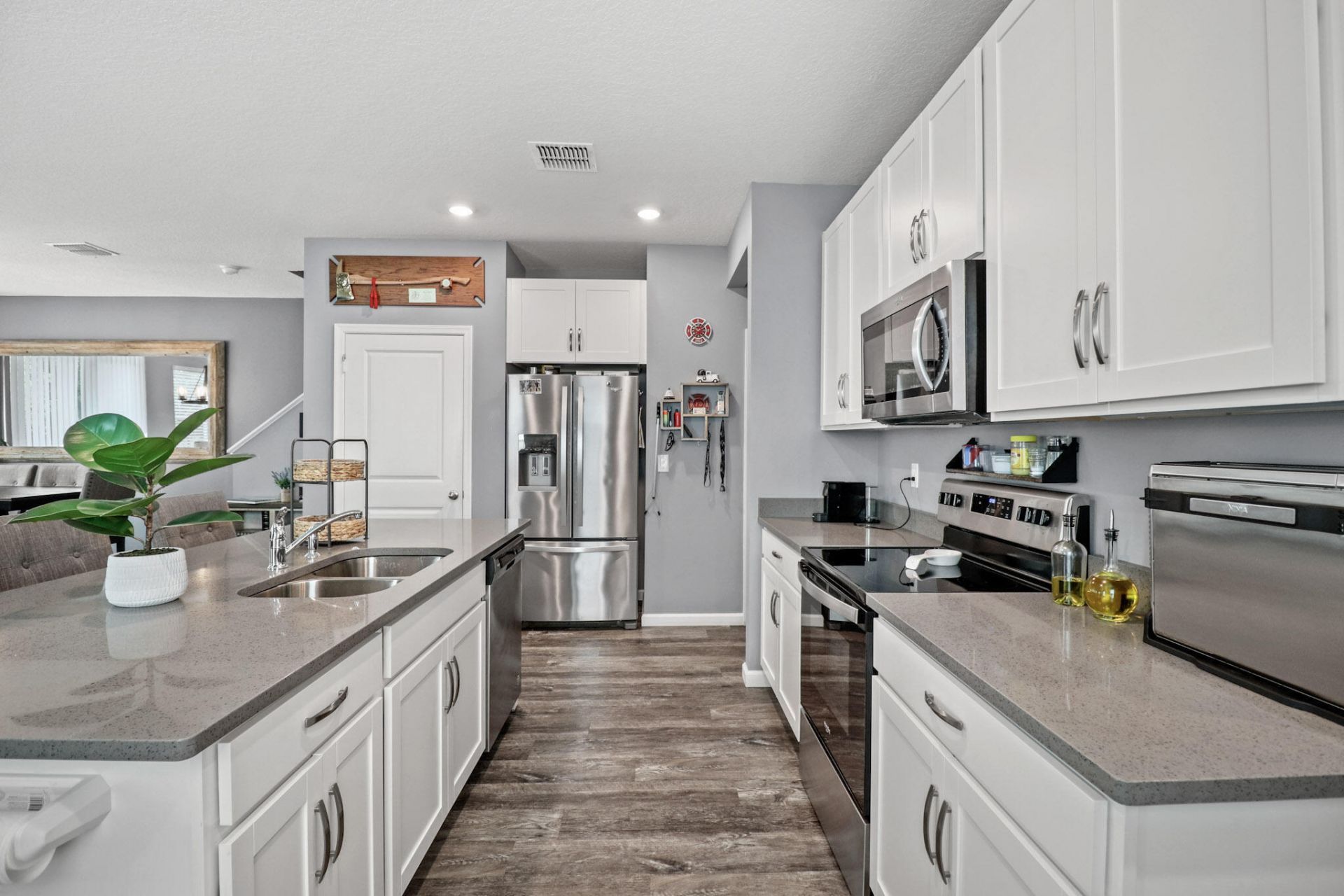 384 SE Sea Hunt Way, Stuart, FL 34994 Photo