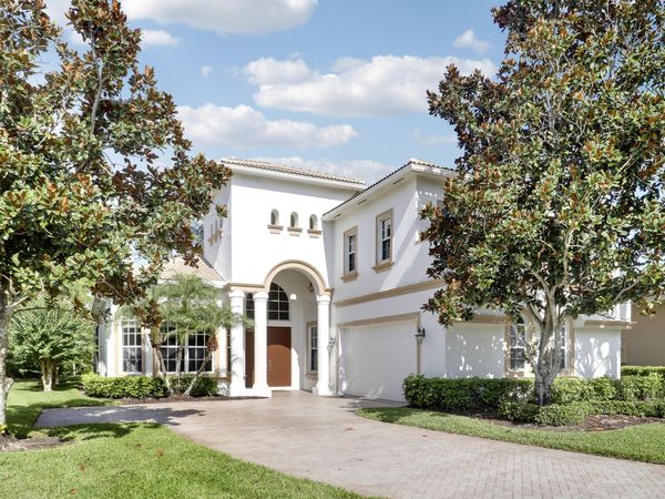 8605 Tompson Point Road, Port St. Lucie, FL 34986
