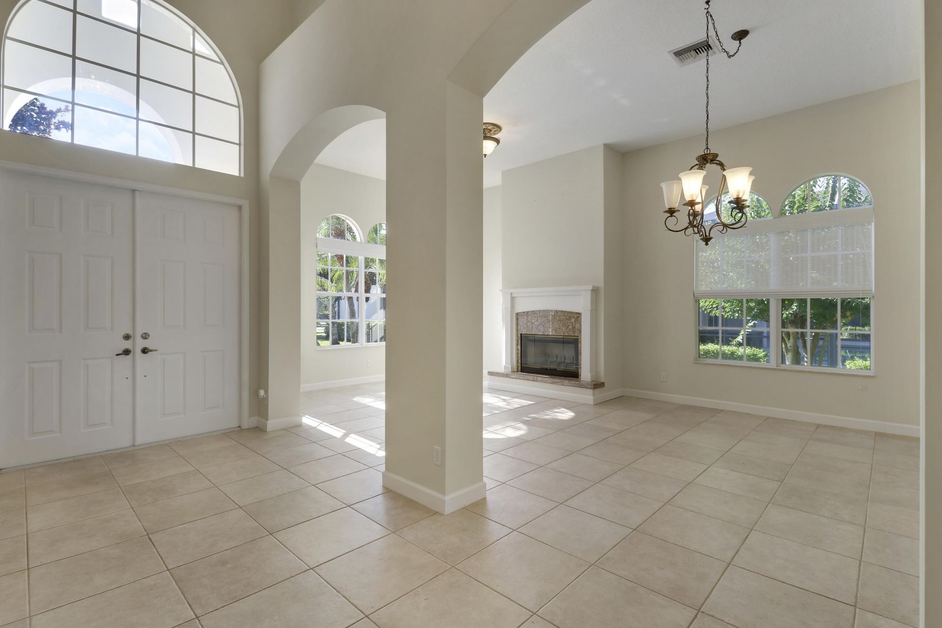 8605 Tompson Point Road, Port Saint Lucie, FL 34986 Photo