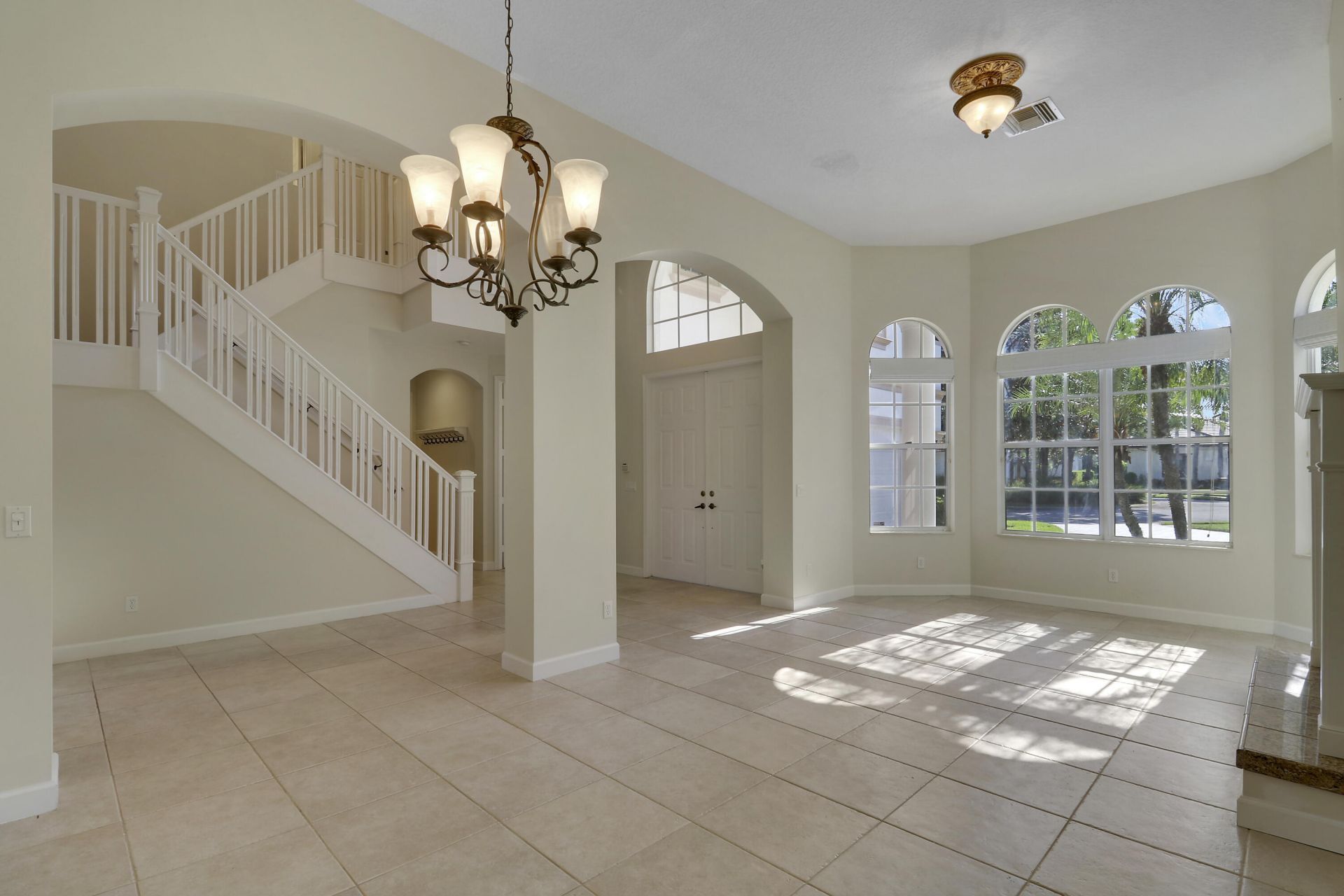 8605 Tompson Point Road, Port Saint Lucie, FL 34986 Photo