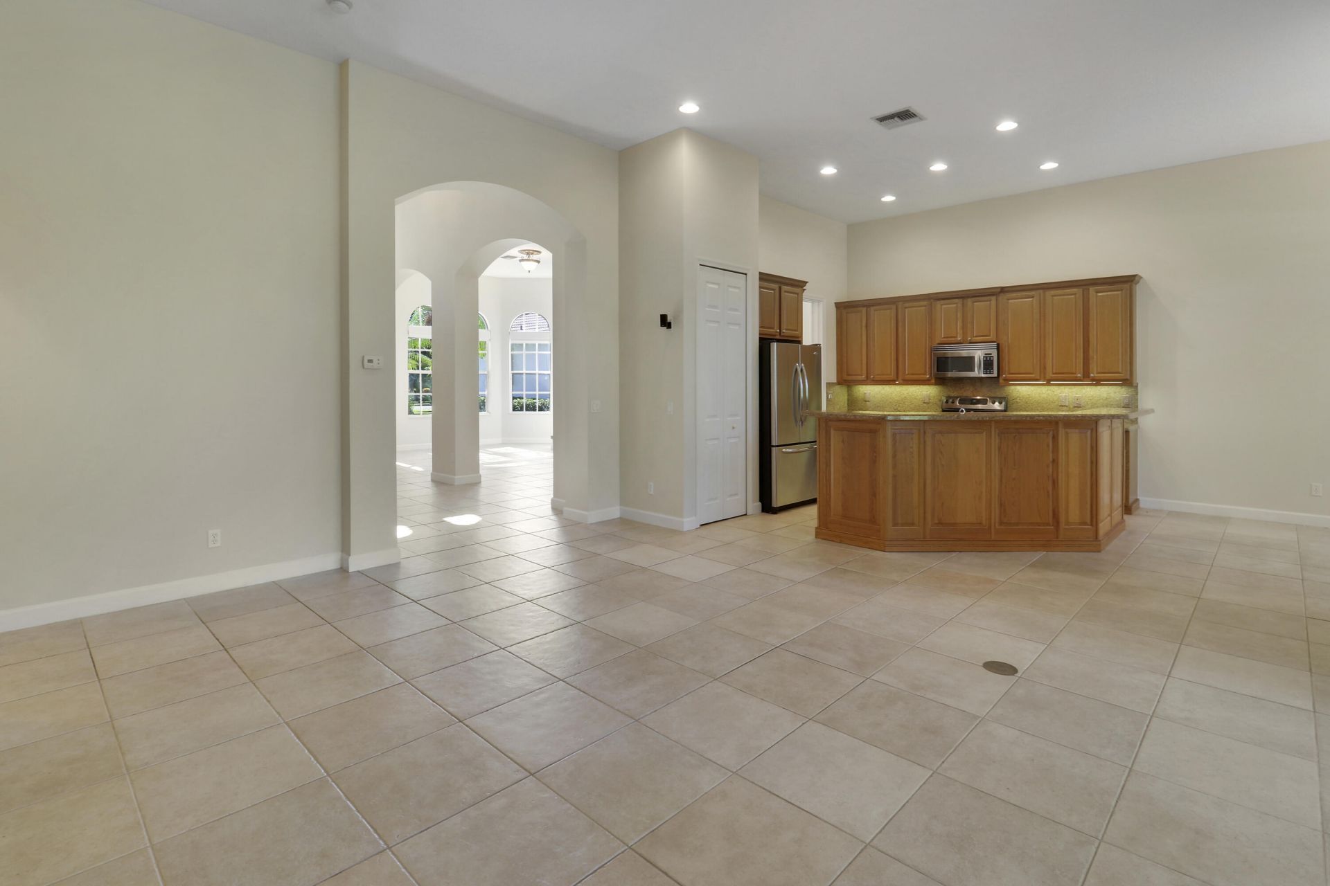8605 Tompson Point Road, Port Saint Lucie, FL 34986 Photo