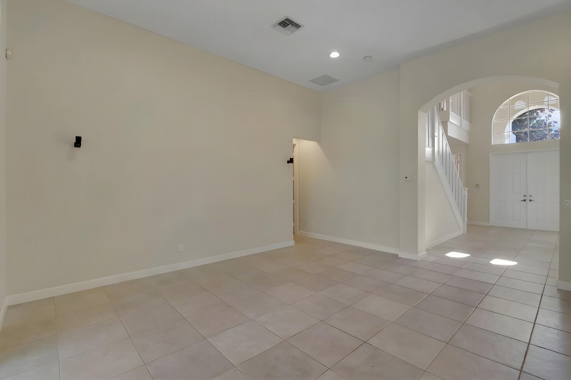 8605 Tompson Point Road, Port Saint Lucie, FL 34986 Photo