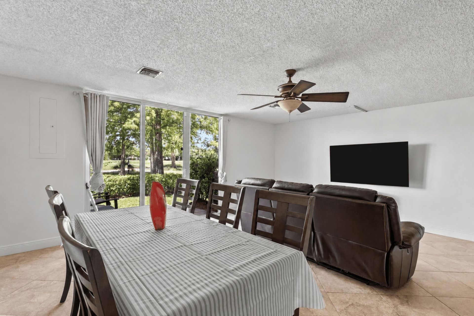 7127 Woodmont Way, Unit 7127, Tamarac, FL 33321 Photo