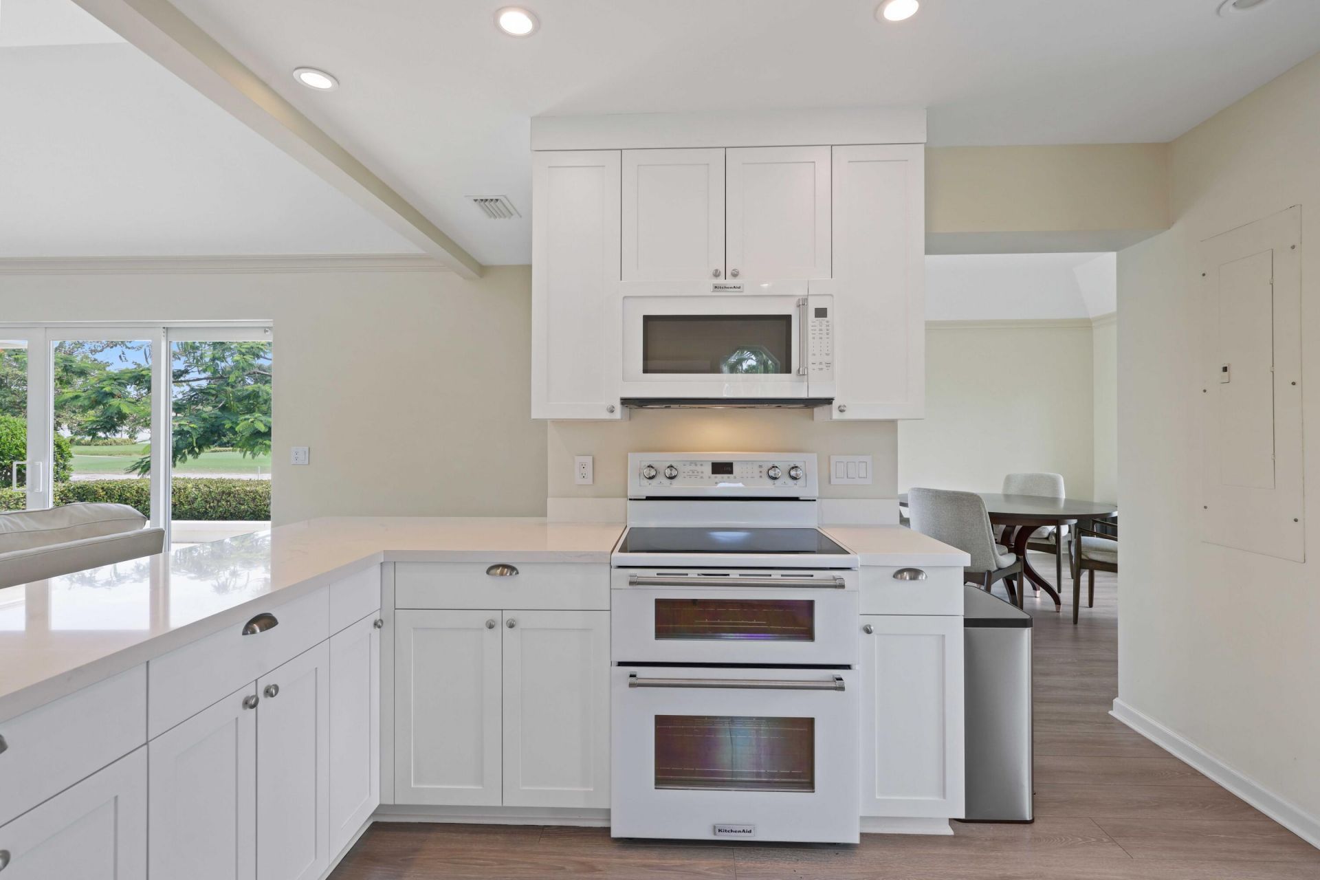 4 Country Club Circle, Village of Golf, FL 33436 Photo