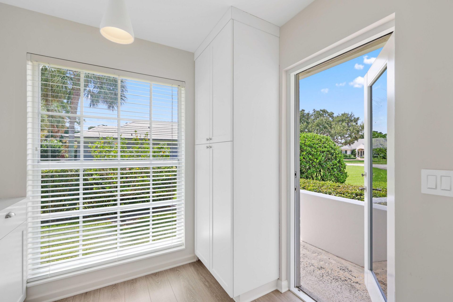 4 Country Club Circle, Village of Golf, FL 33436 Photo