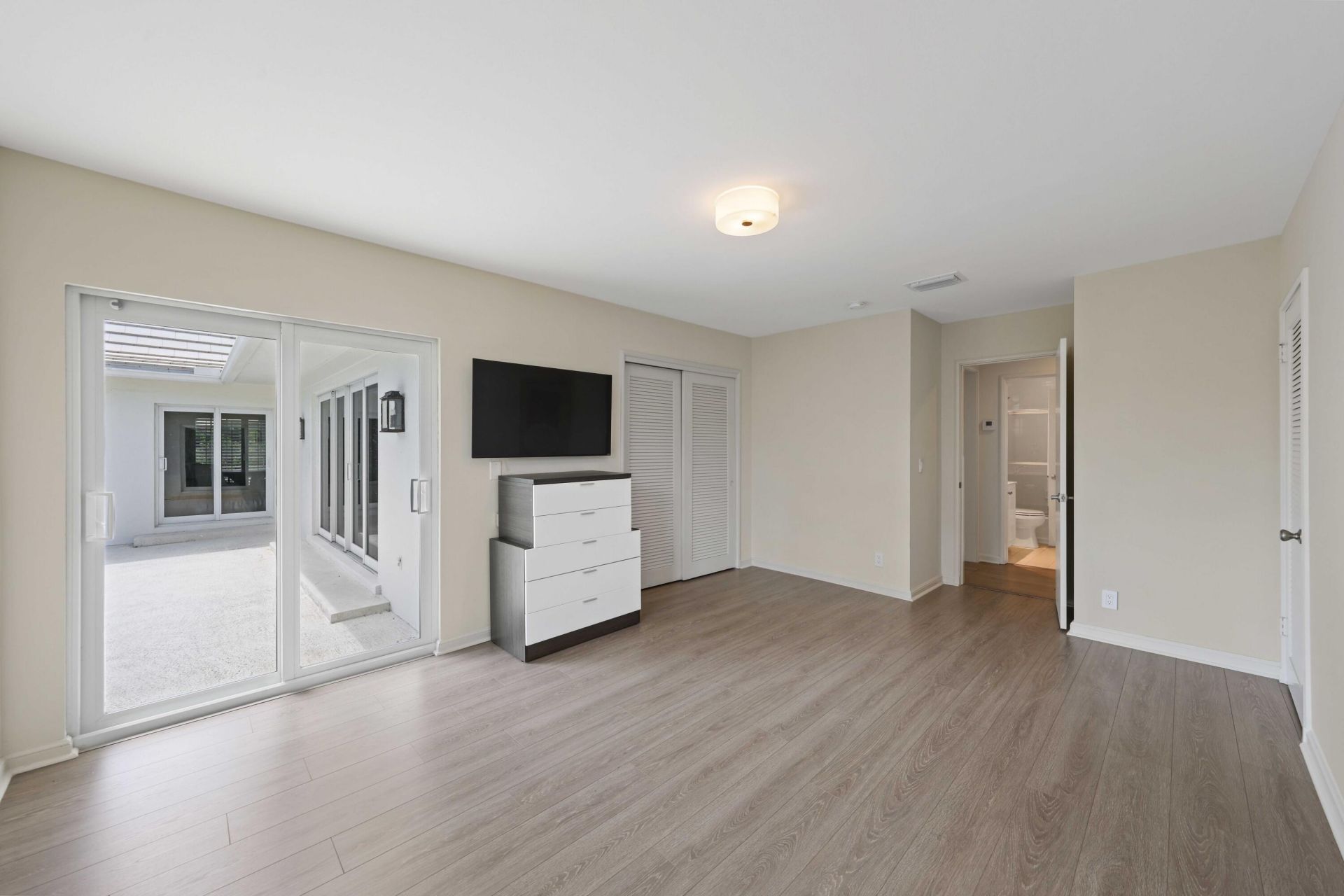 4 Country Club Circle, Village of Golf, FL 33436 Photo