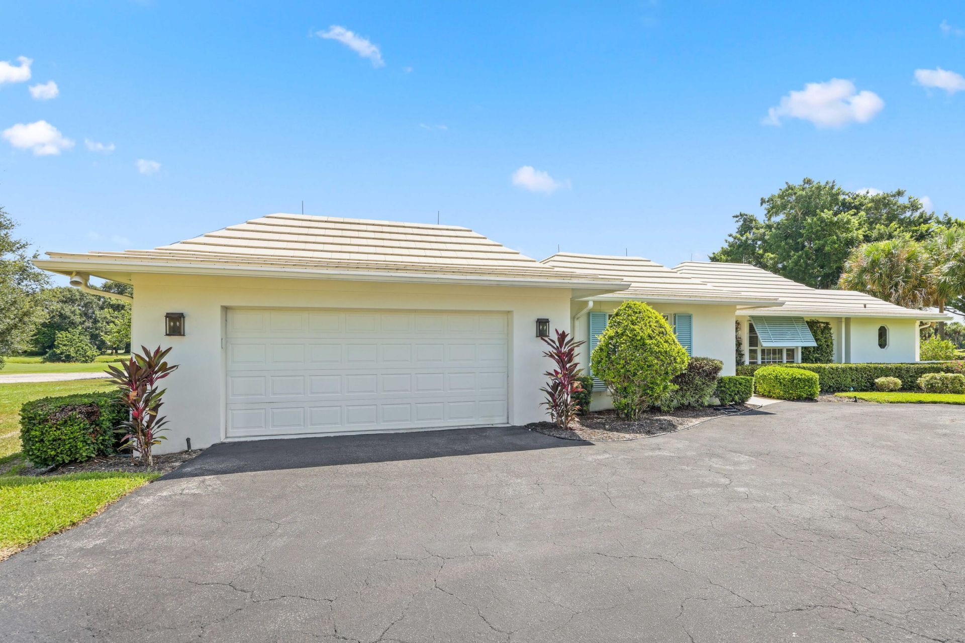 4 Country Club Circle, Village of Golf, FL 33436 Photo