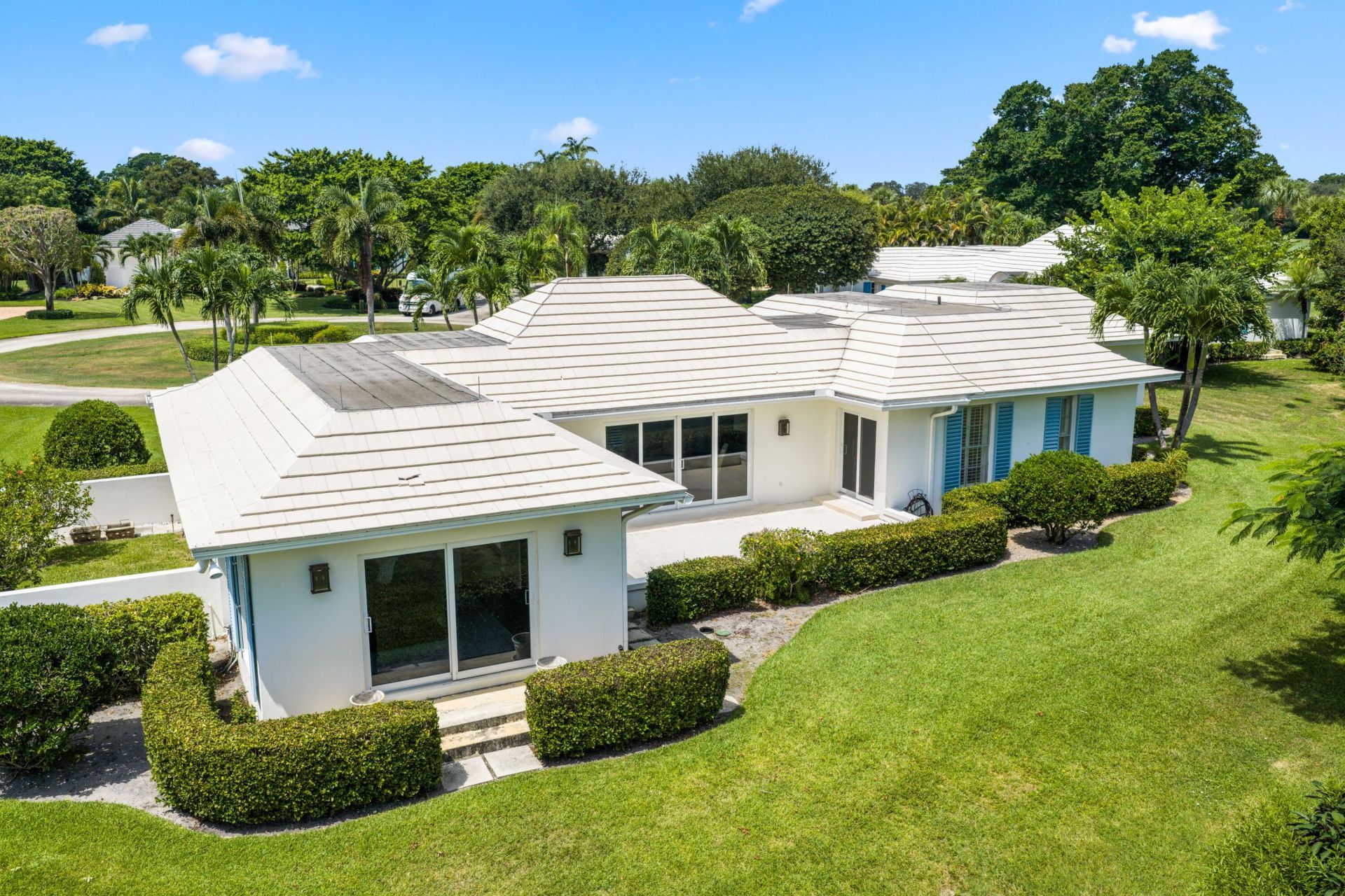 4 Country Club Circle, Village of Golf, FL 33436 Photo