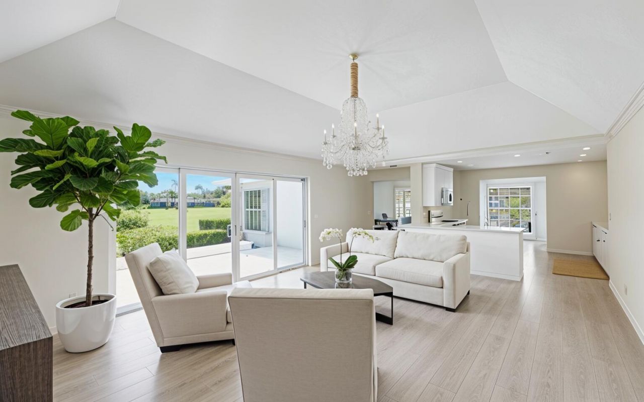 4 Country Club Circle, Village of Golf, FL 33436 Photo