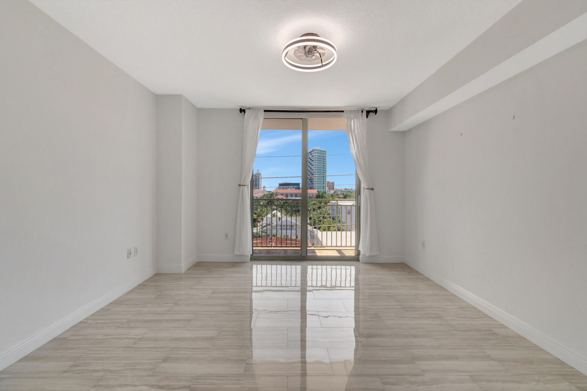 610 Clematis Street, Unit 524, West Palm Beach, FL 33401 Photo