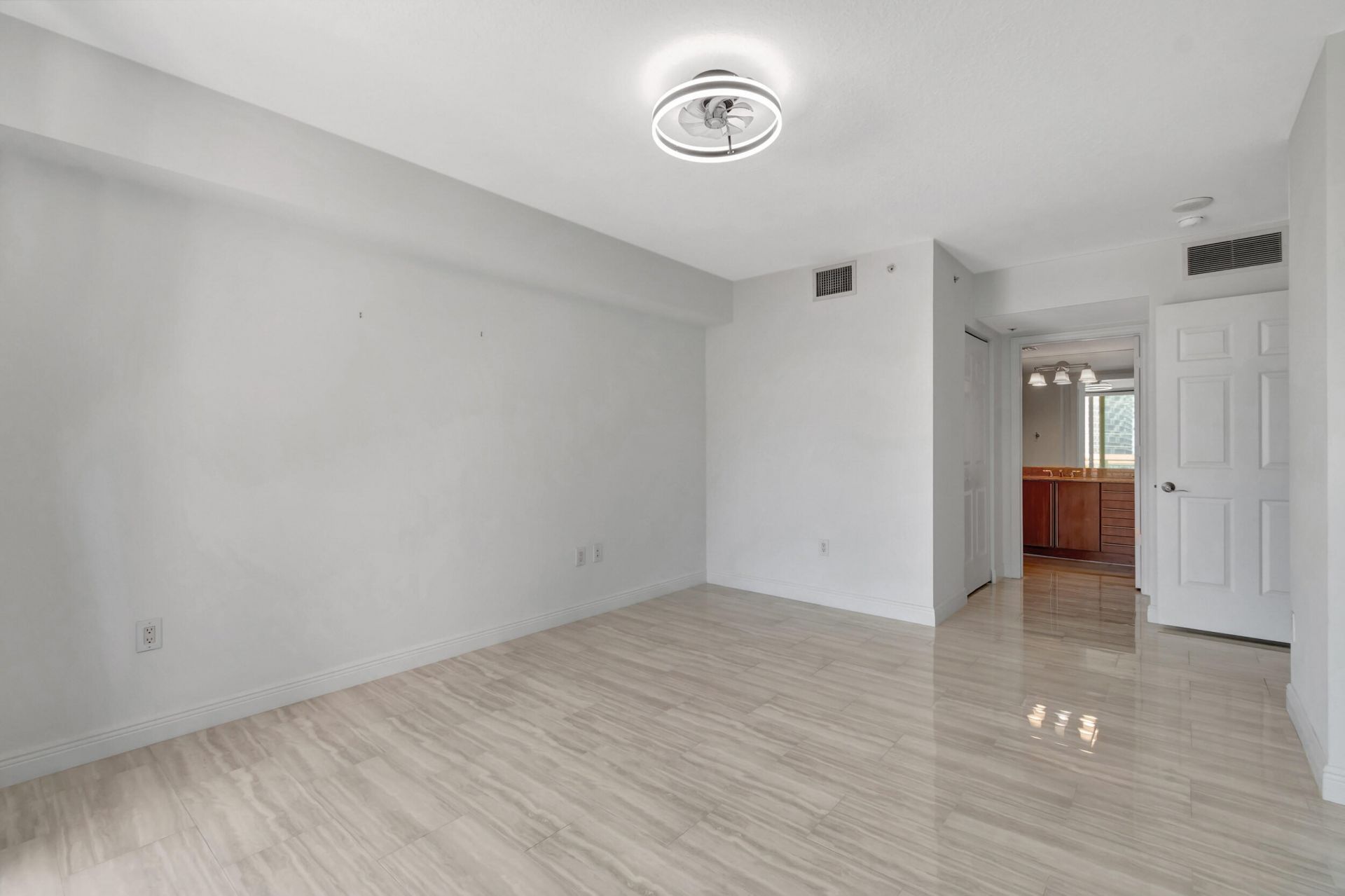 610 Clematis Street, Unit 524, West Palm Beach, FL 33401 Photo