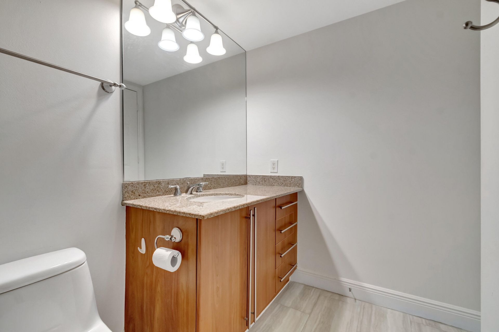 610 Clematis Street, Unit 524, West Palm Beach, FL 33401 Photo