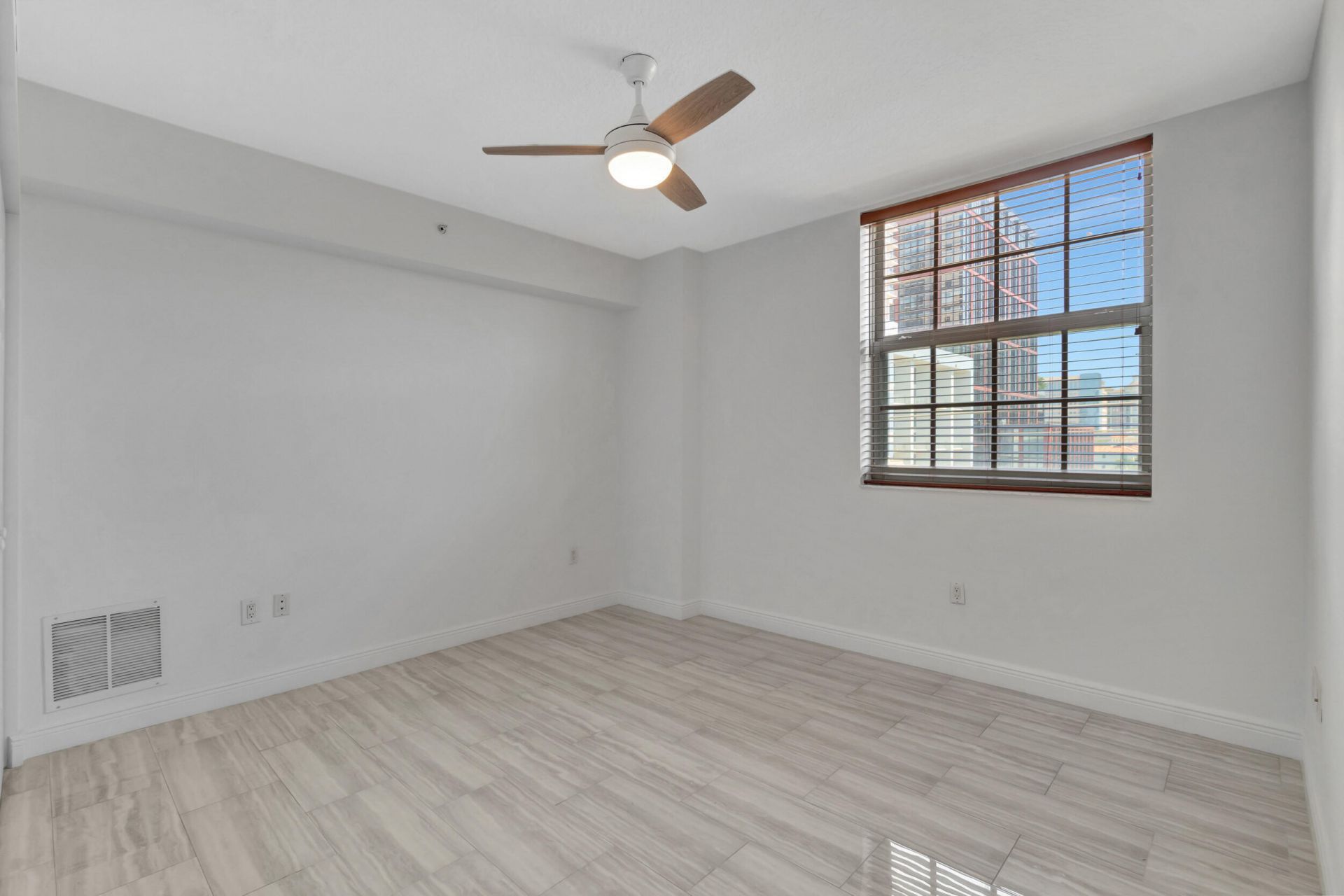 610 Clematis Street, Unit 524, West Palm Beach, FL 33401 Photo