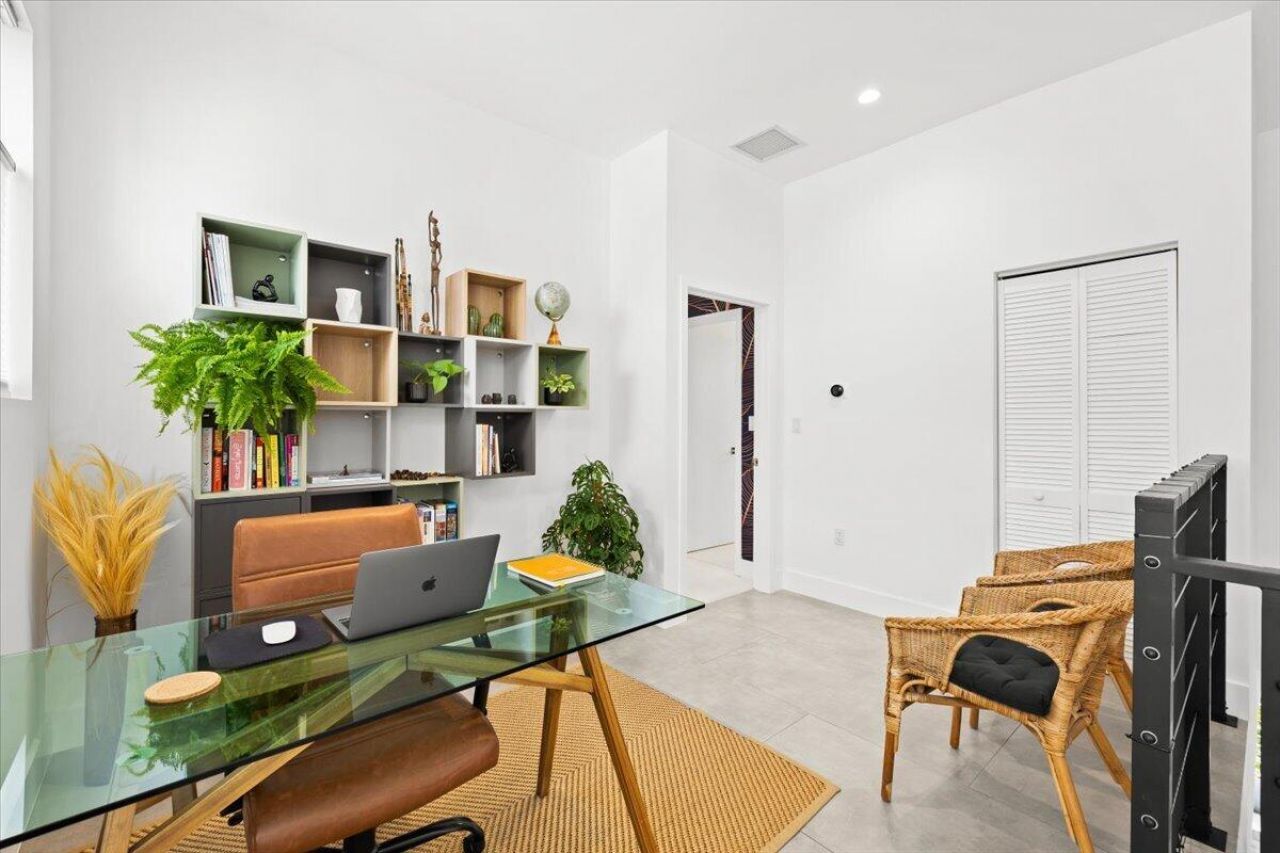 1255 NE 18th Avenue, Fort Lauderdale, FL 33304 Photo