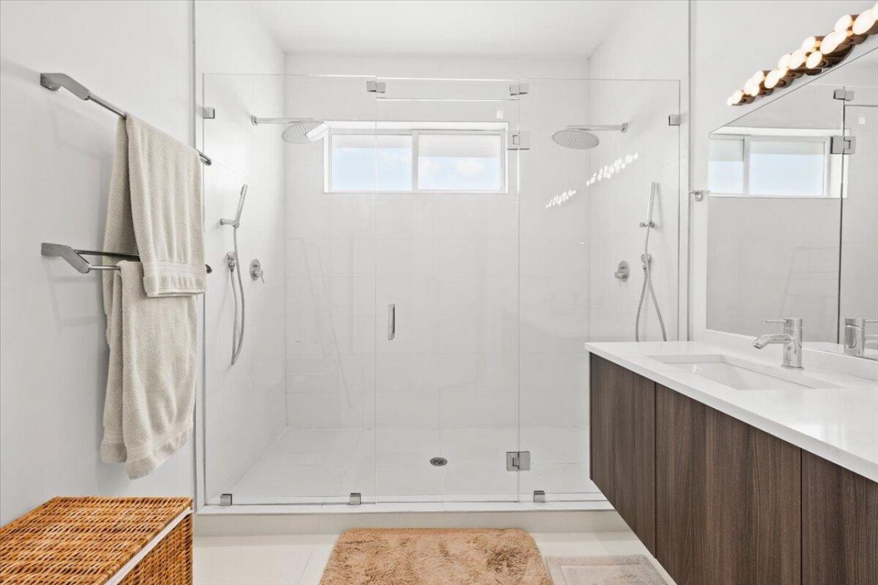1255 NE 18th Avenue, Fort Lauderdale, FL 33304 Photo