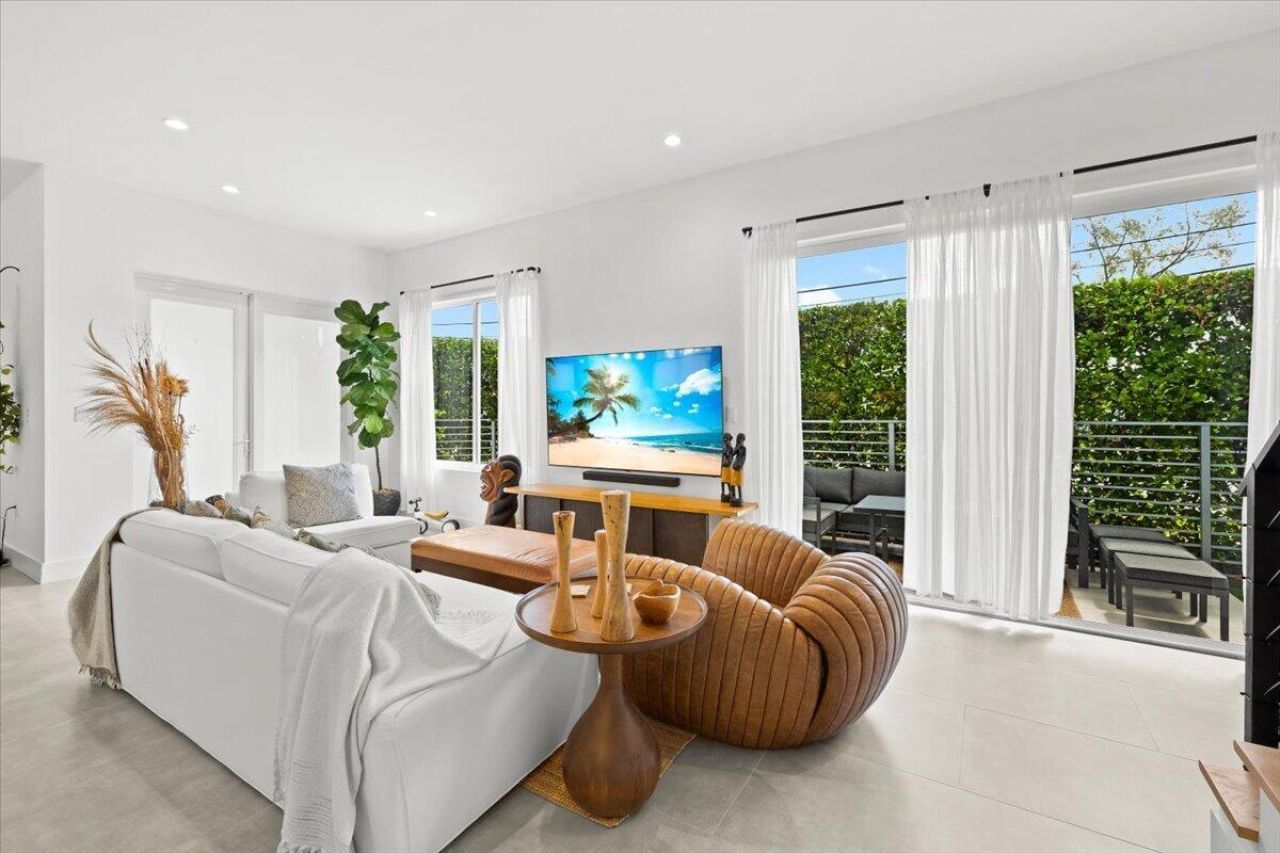 1255 NE 18th Avenue, Fort Lauderdale, FL 33304 Photo
