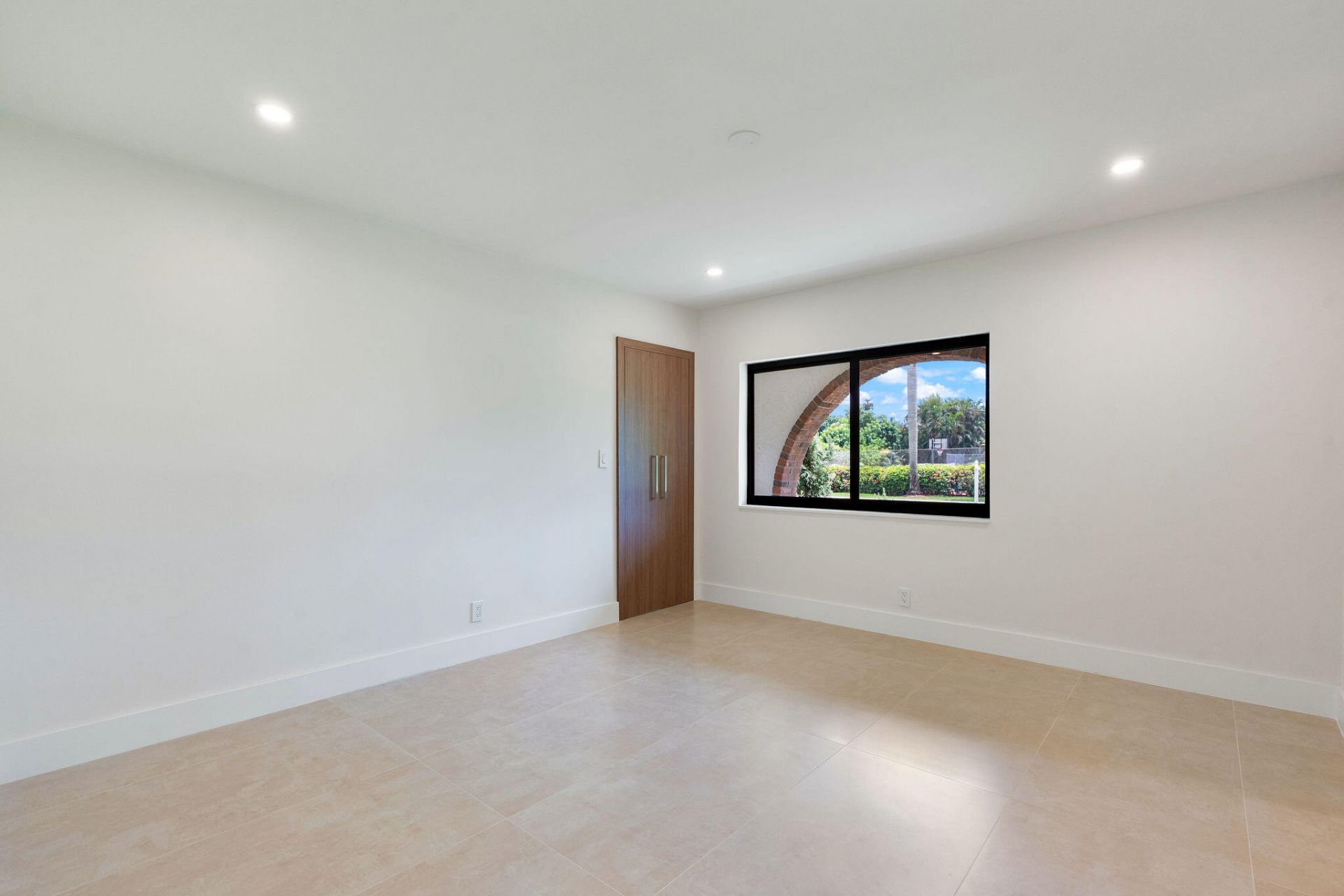 11851 NW 7th Street, Plantation, FL 33325 Photo
