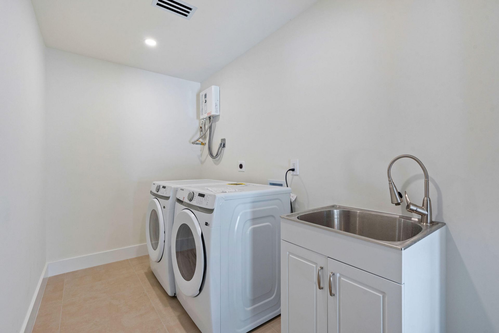 11851 NW 7th Street, Plantation, FL 33325 Photo