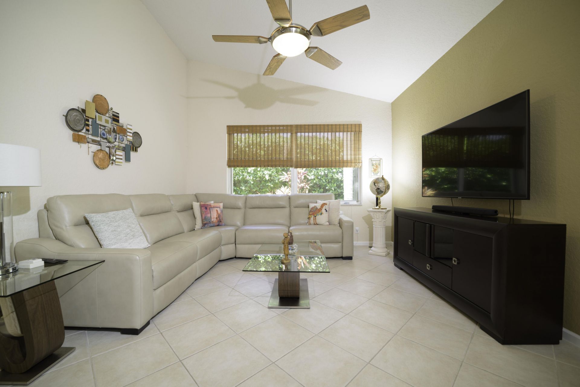 10052 Diamond Lake Drive, Boynton Beach, FL 33437 Photo