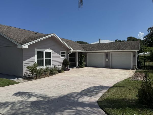 13605 S INDIAN RIVER Drive, Jensen Beach, FL 34957