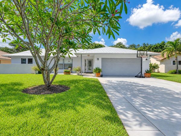 4270 NW 9th Street, Delray Beach, FL 33445