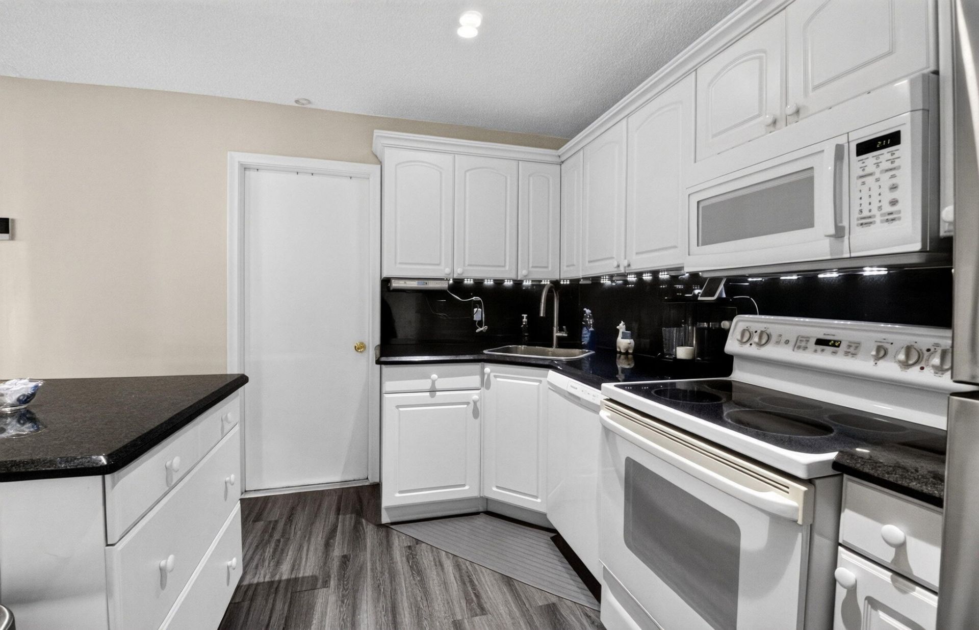 2116 SW 22nd Court, Boynton Beach, FL 33426 Photo