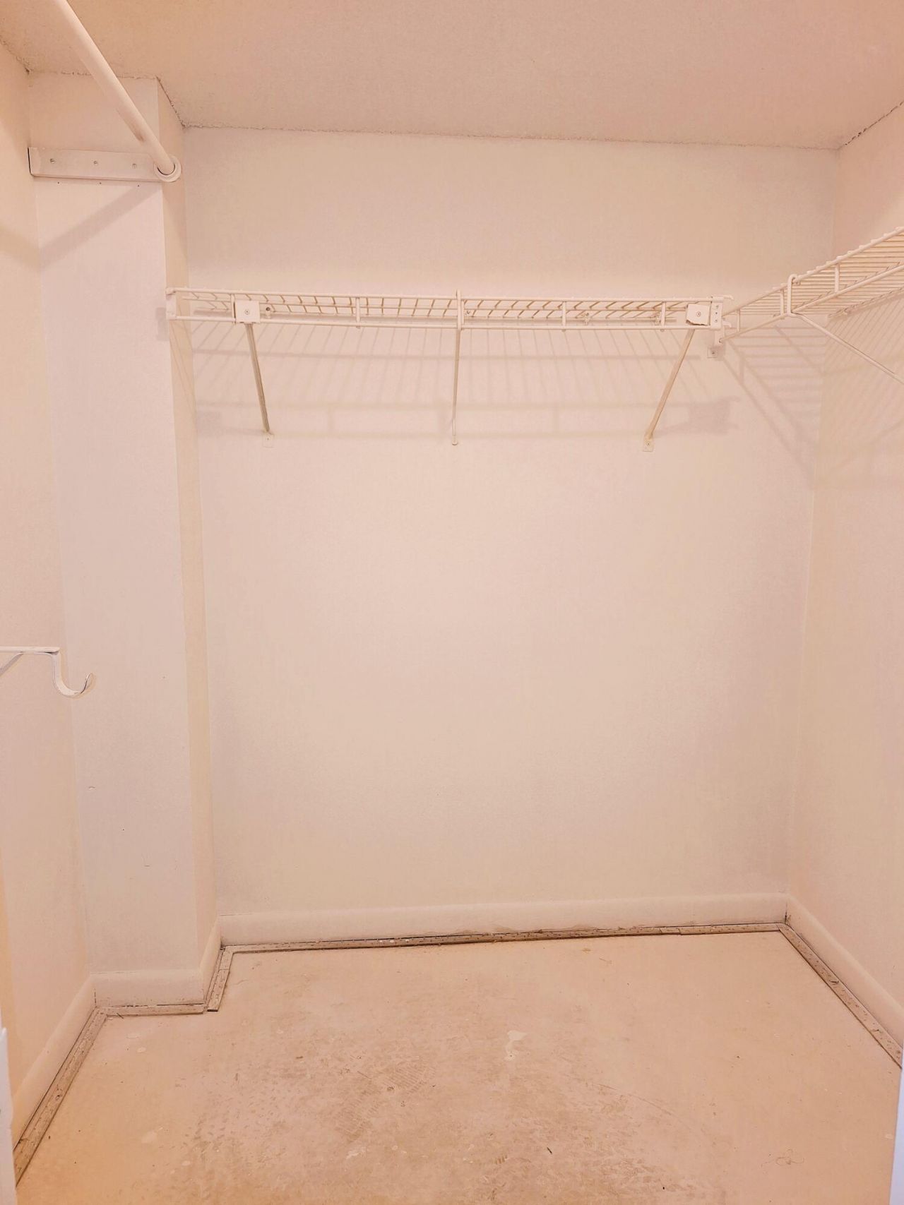 2900 NW 47th Terrace, Unit 303B, Lauderdale Lakes, FL 33313 Photo