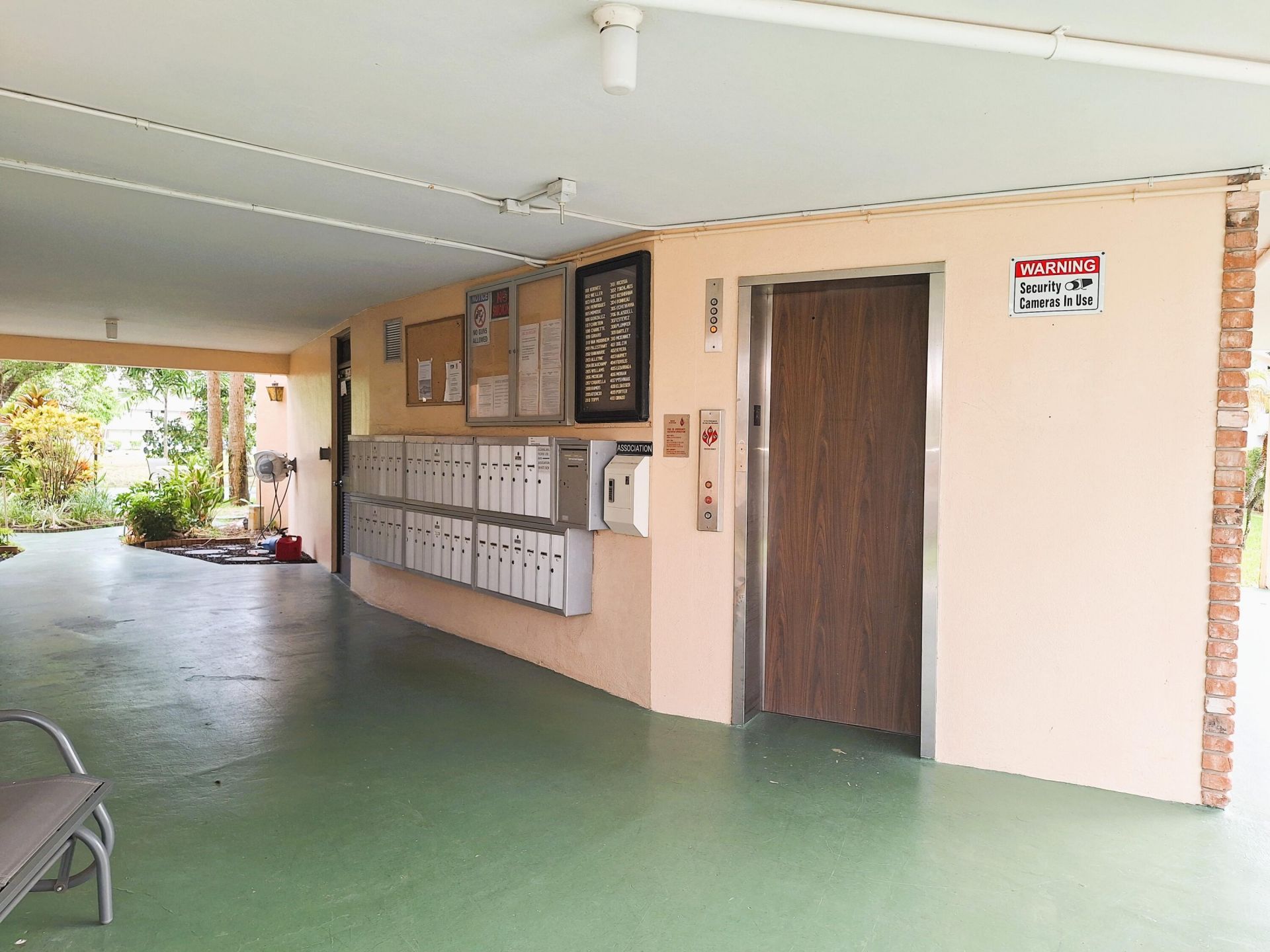 2900 NW 47th Terrace, Unit 303B, Lauderdale Lakes, FL 33313 Photo