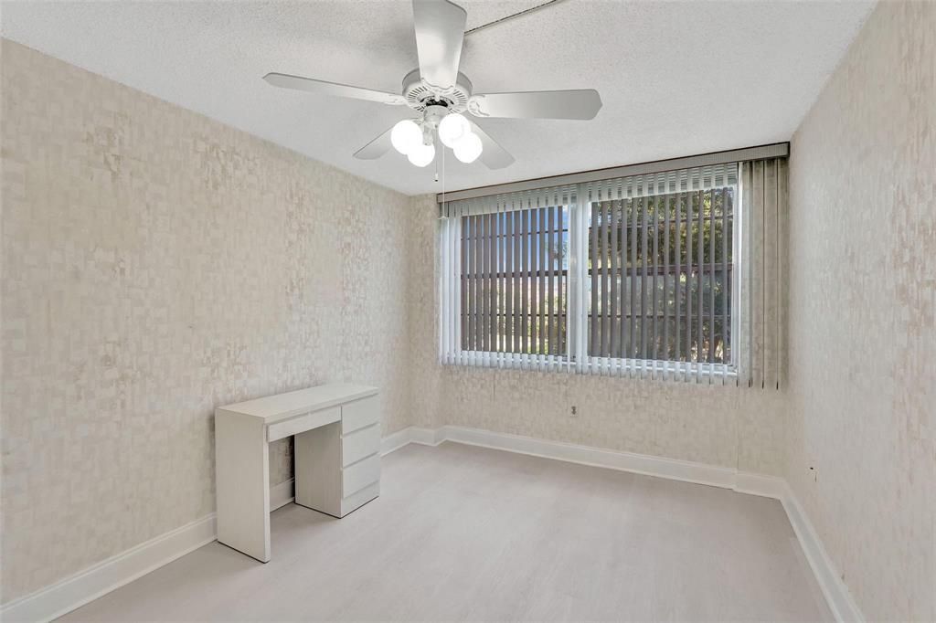 1000 St Charles Place, Unit 305, Pembroke Pines, FL 33026 Photo