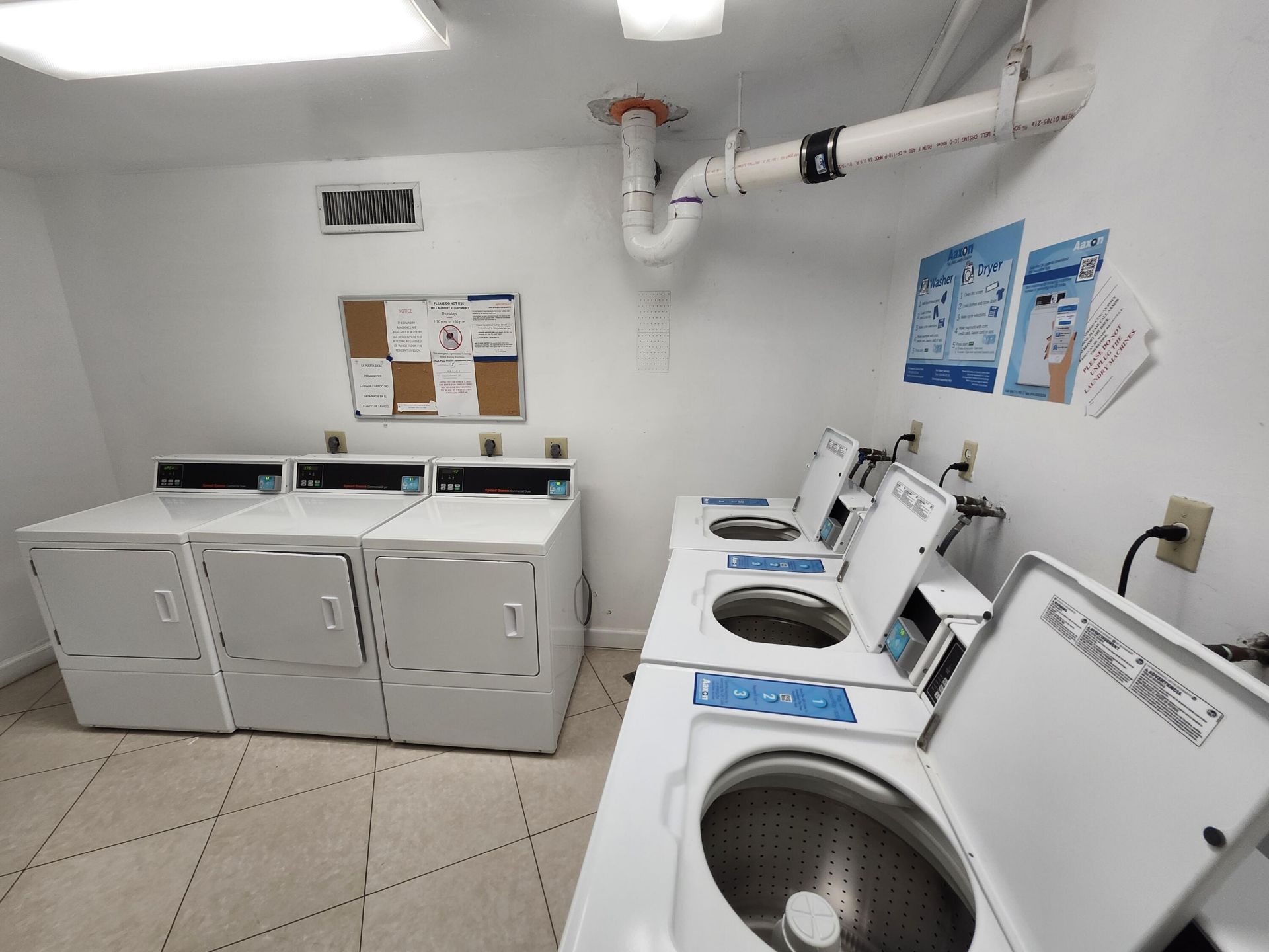 1000 St Charles Place, Unit 305, Pembroke Pines, FL 33026 Photo