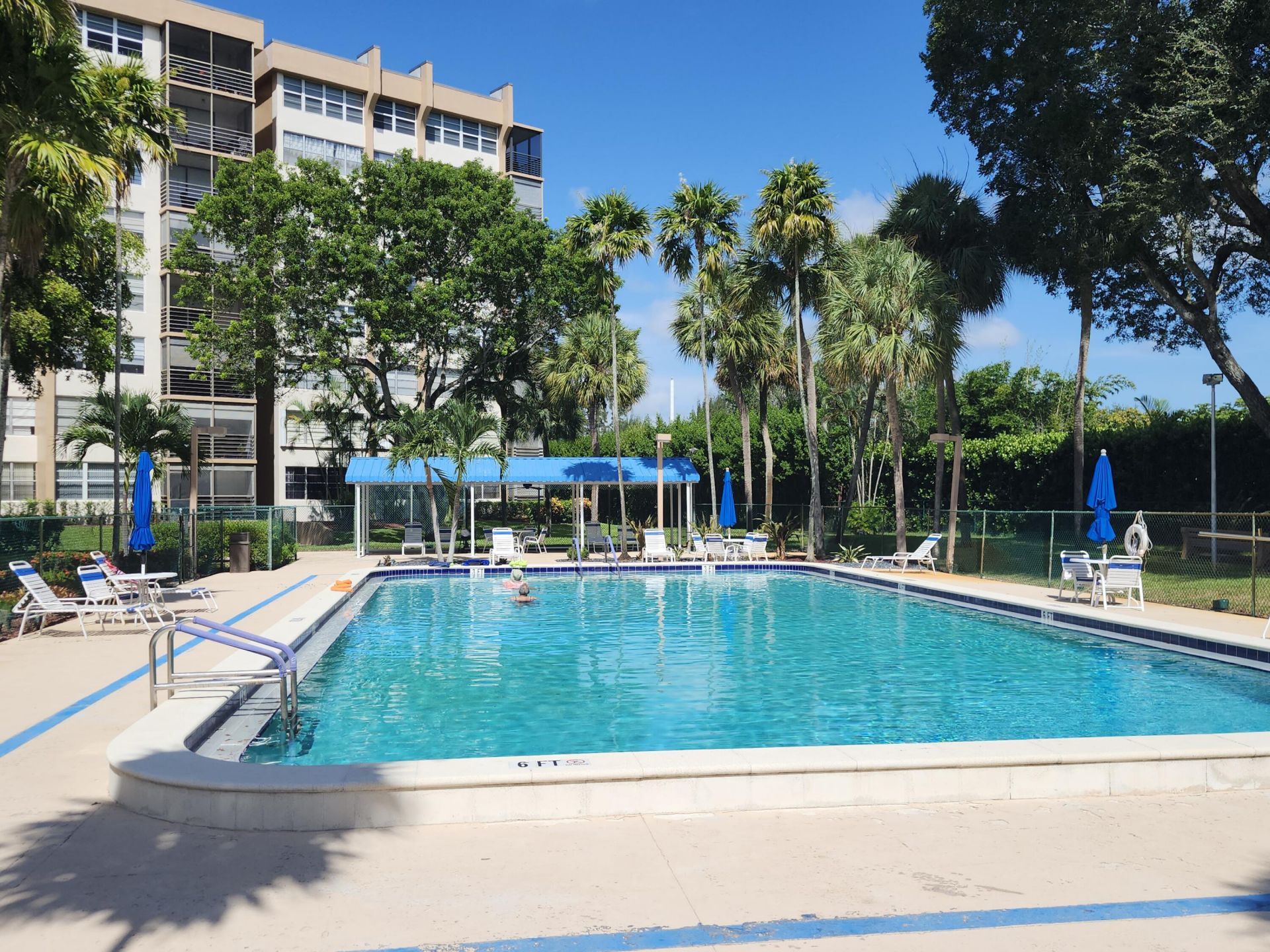 1000 St Charles Place, Unit 305, Pembroke Pines, FL 33026 Photo