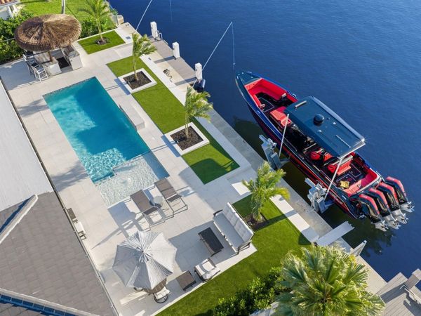 5641 Bayview Drive, Fort Lauderdale, FL 33308