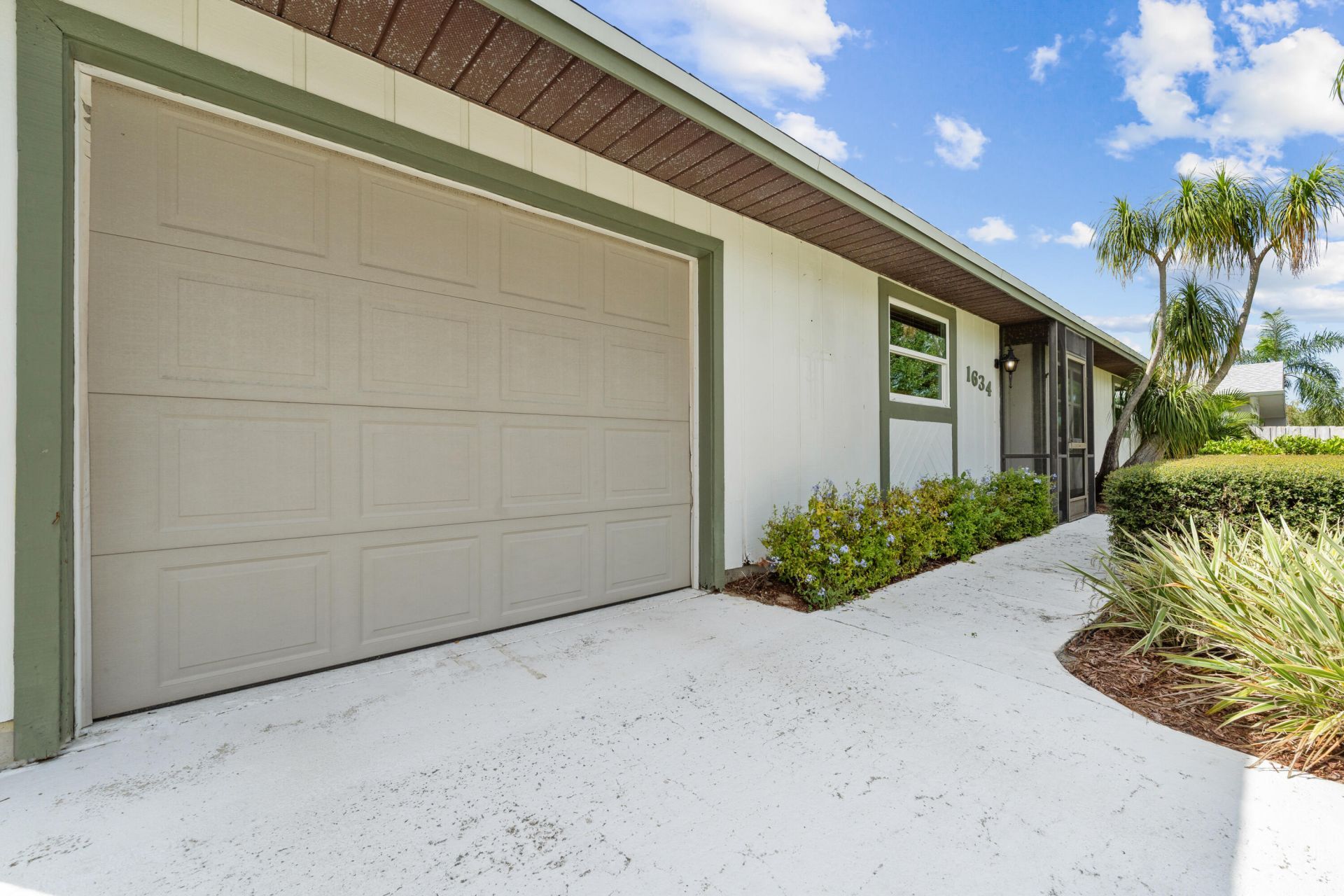 1634 SE Clearmont Street, Port Saint Lucie, FL 34983 Photo