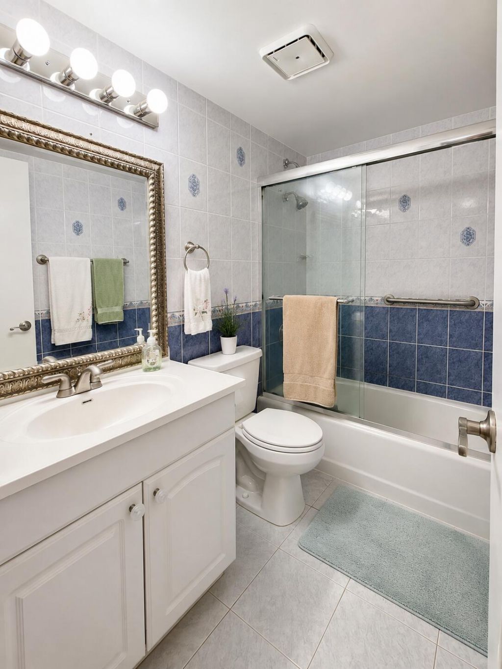 3545 Magellan Circle, Unit 352-5, Aventura, FL 33180 Photo