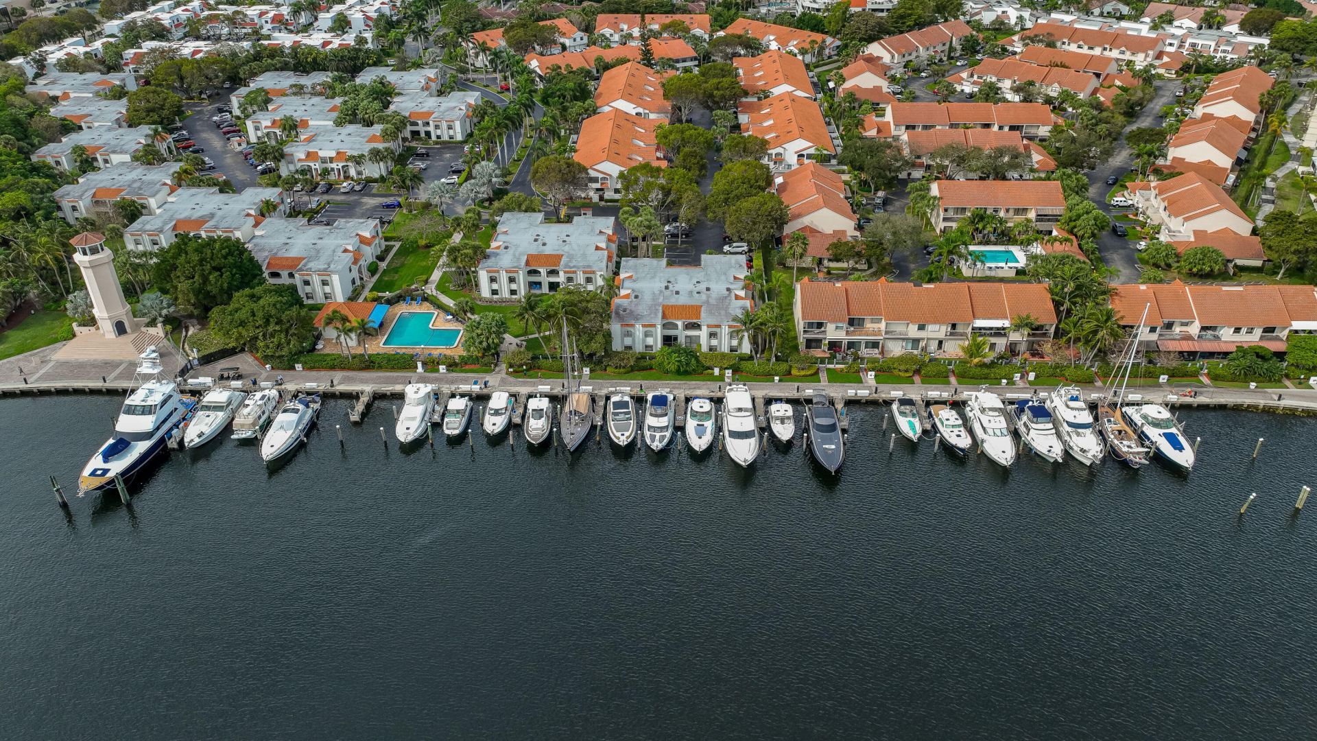 3545 Magellan Circle, Unit 352-5, Aventura, FL 33180 Photo