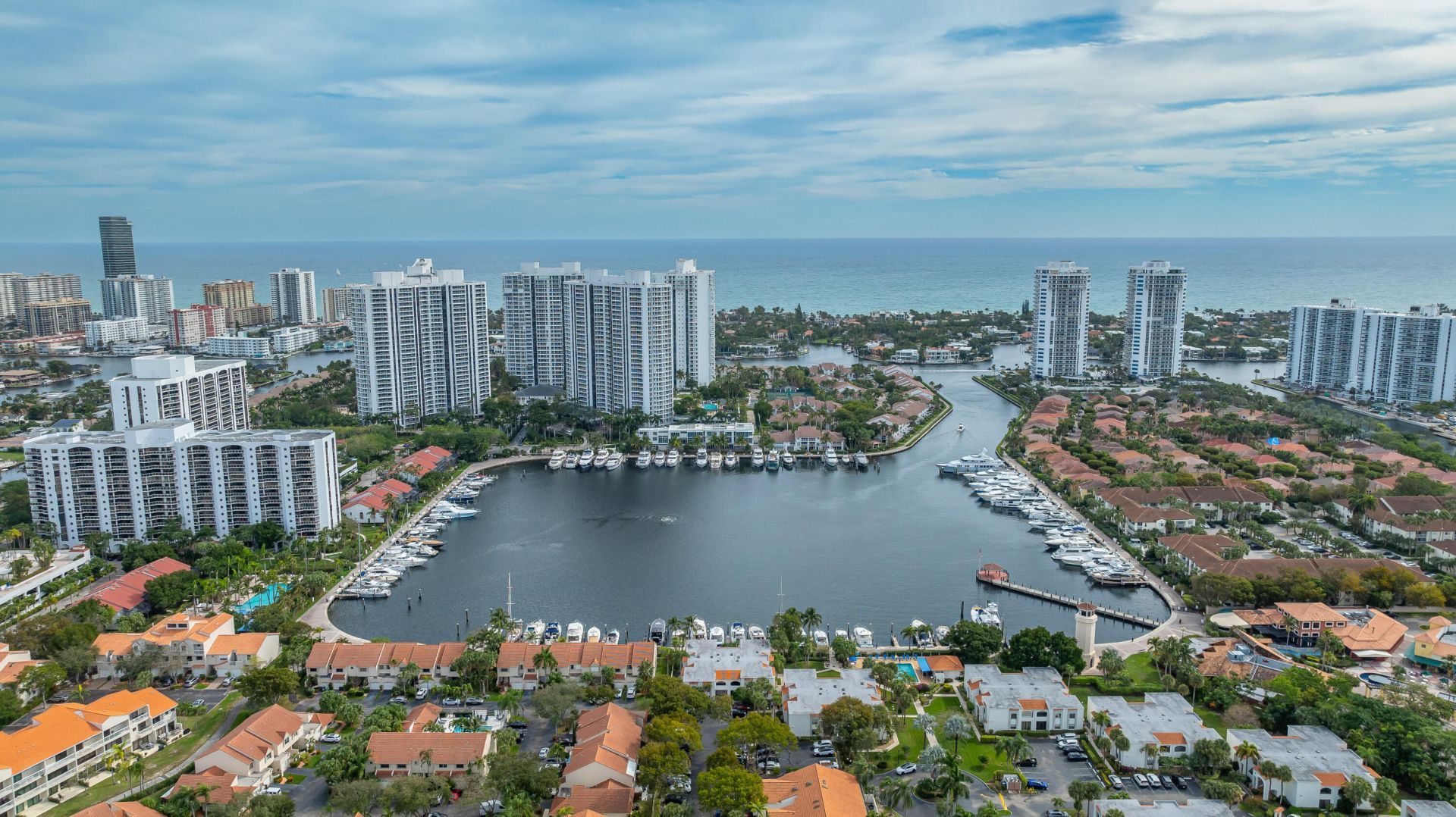 3545 Magellan Circle, Unit 352-5, Aventura, FL 33180 Photo