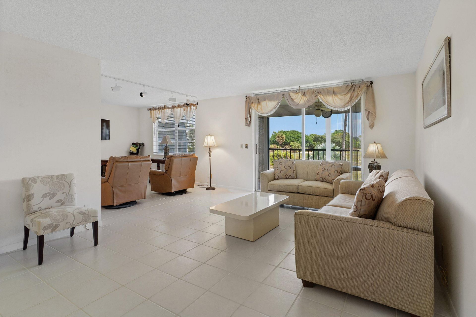 6400 NW 2nd Avenue, Unit 321, Boca Raton, FL 33487 Photo